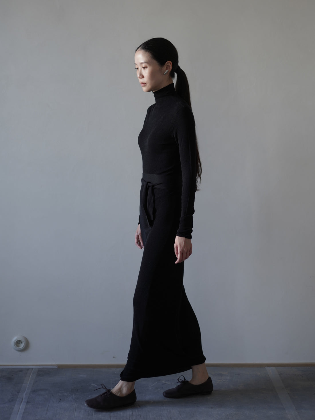 TIVA 高領針織洋裝・黑色