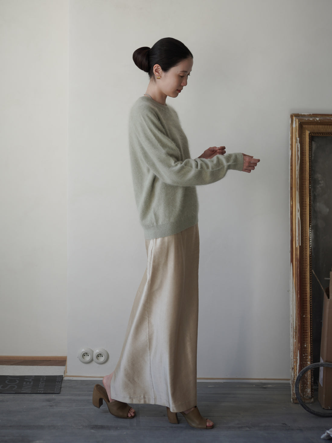 Brushed Cashmere Blend Knit Sweater・Sage Green