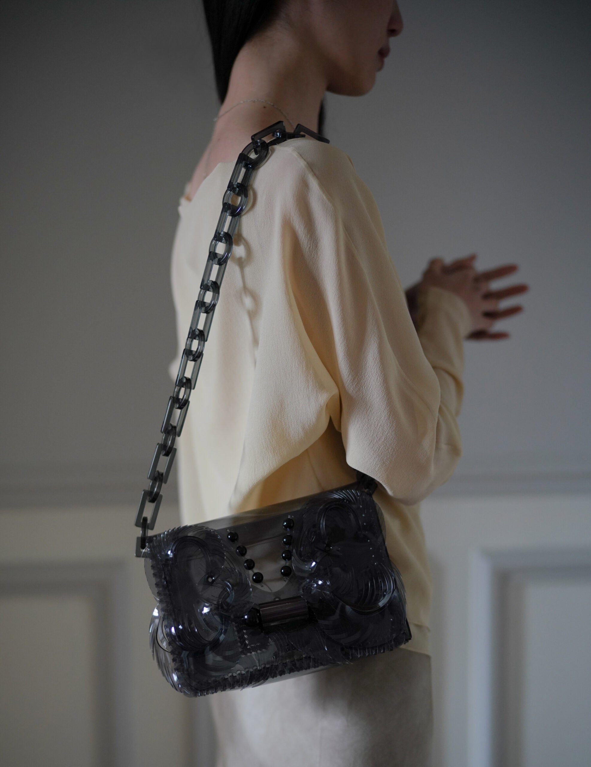 Transparent Sculptural Mini Chain Bag・Black