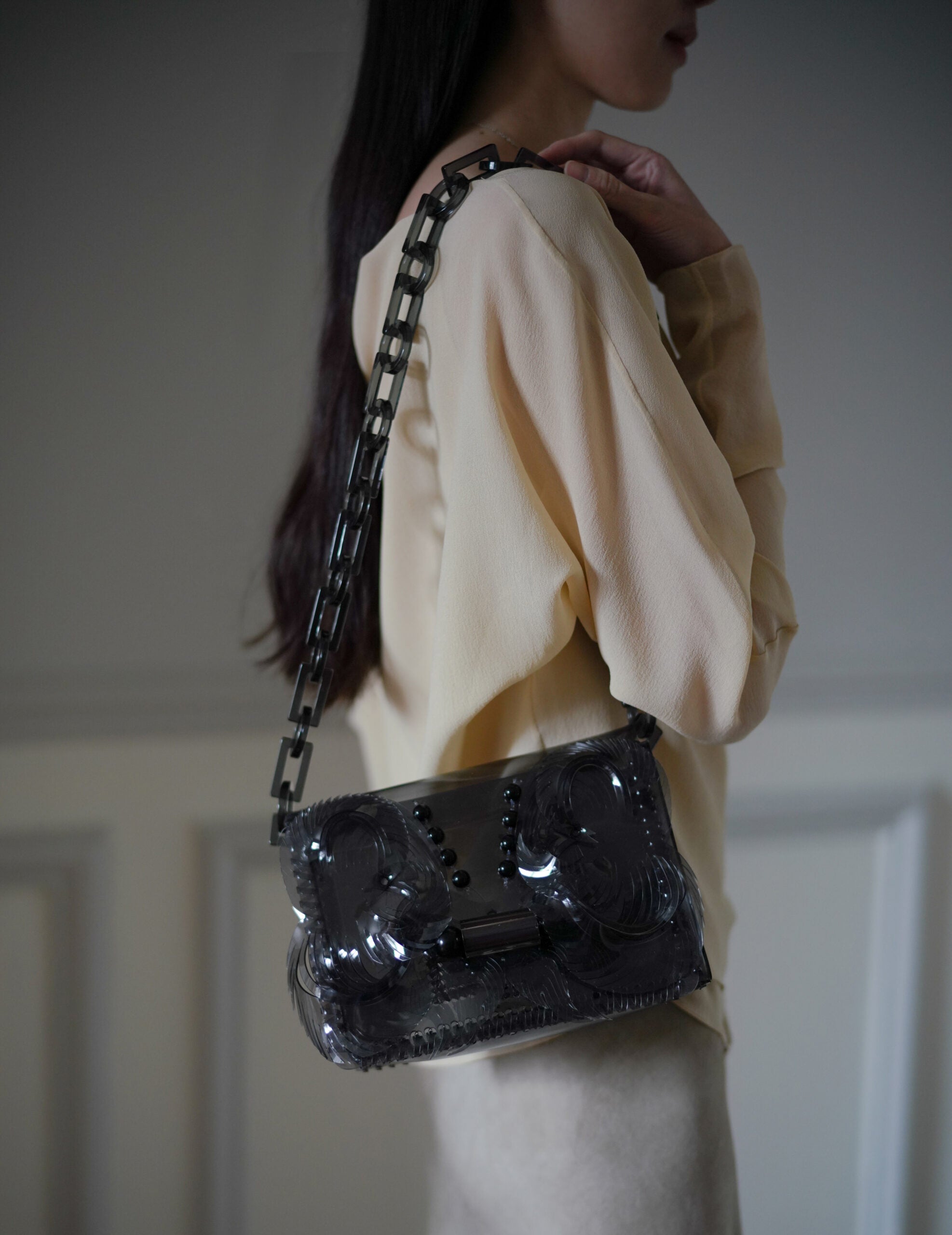 Transparent Sculptural Mini Chain Bag・Black