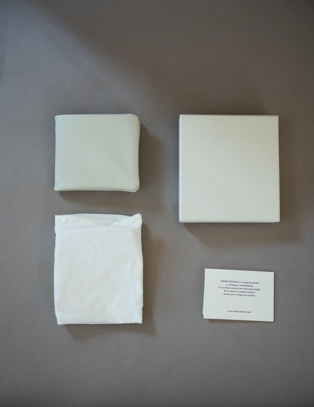 Light Leather Bifold Wallet・Grey