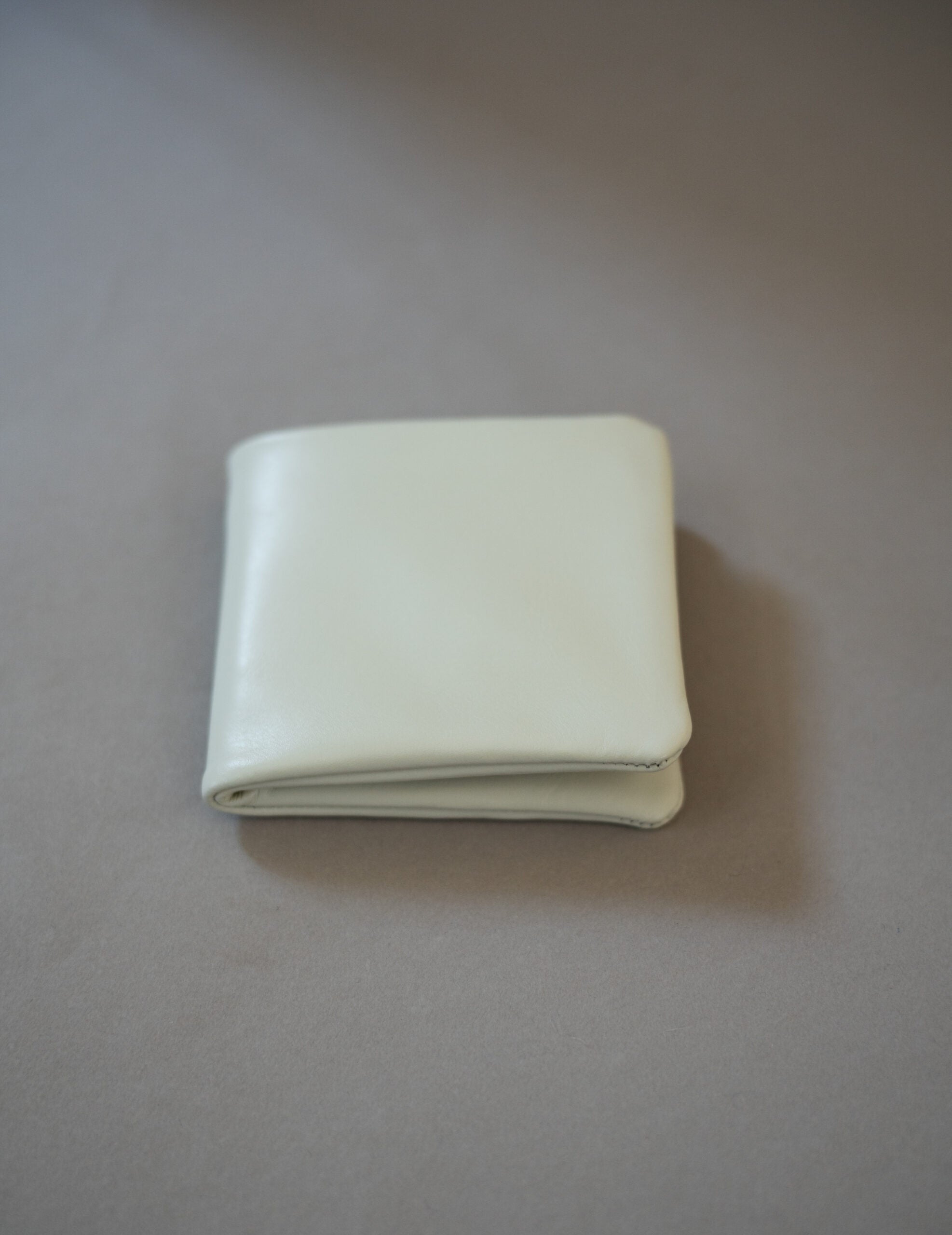 Light Leather Bifold Wallet・Grey