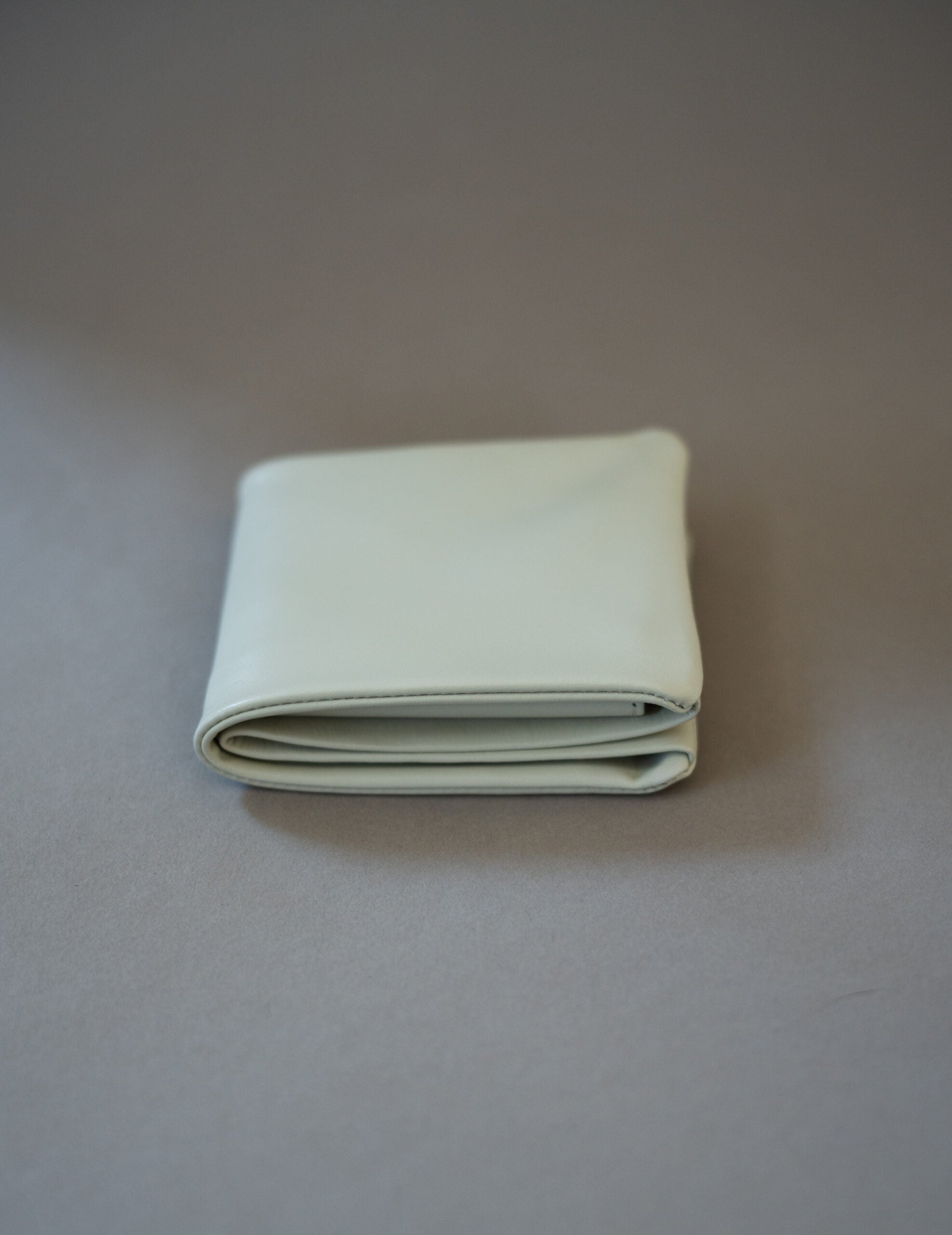 Light Leather Bifold Wallet・Grey