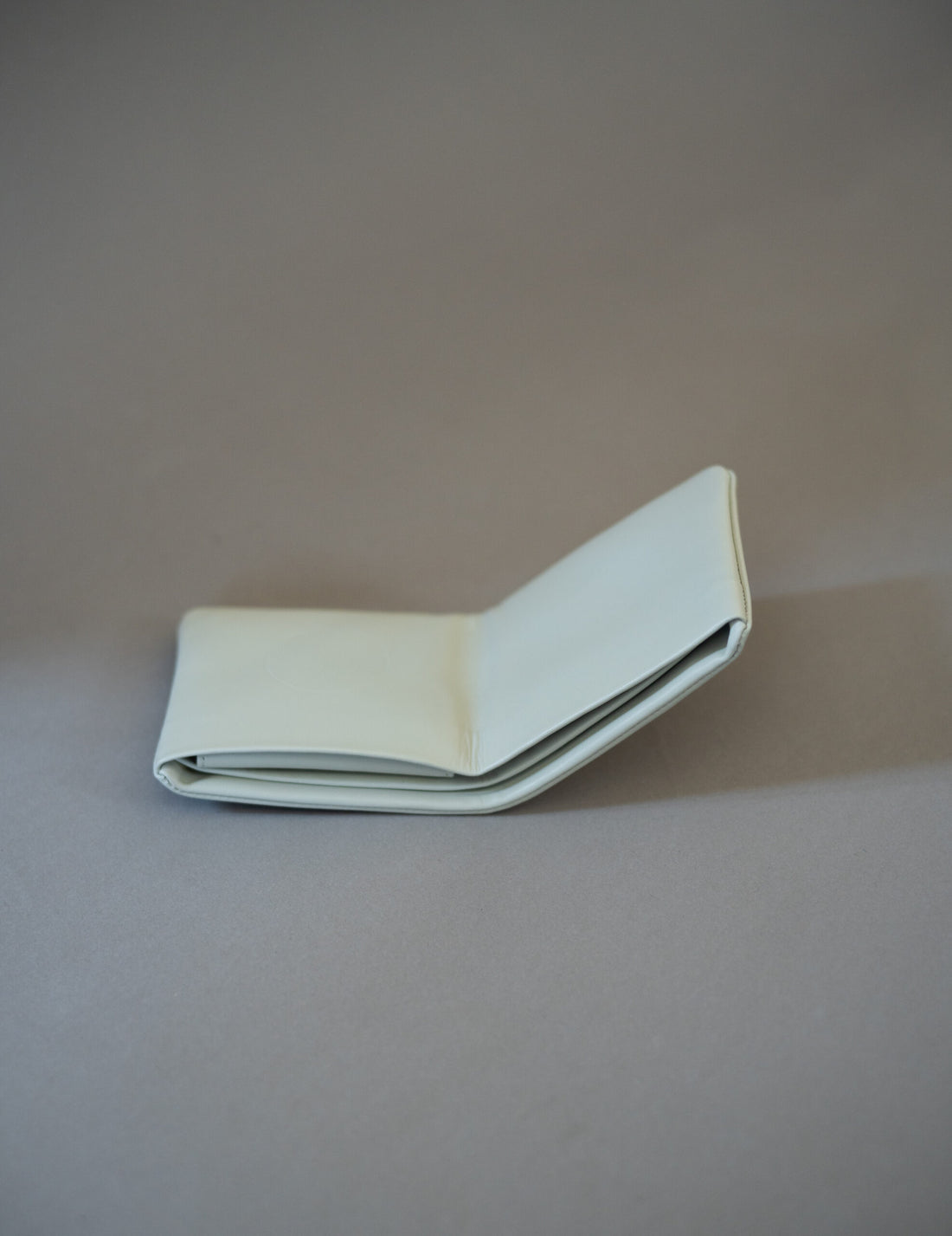 Light Leather Bifold Wallet・Grey