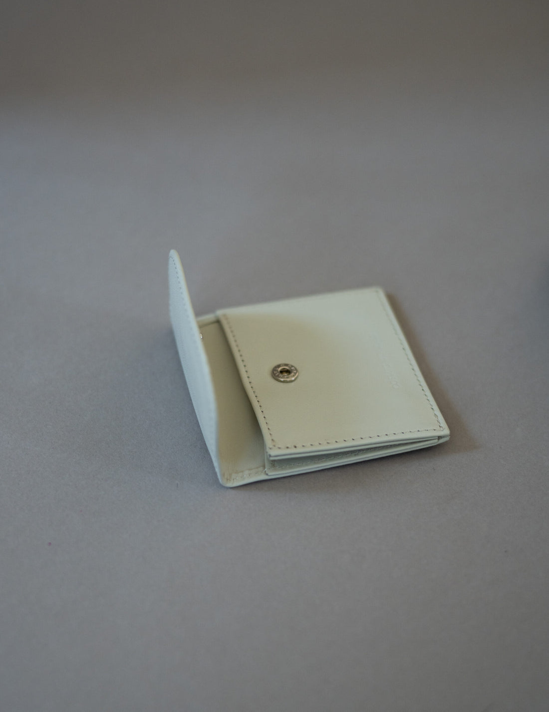 Light Leather Bifold Wallet・Grey