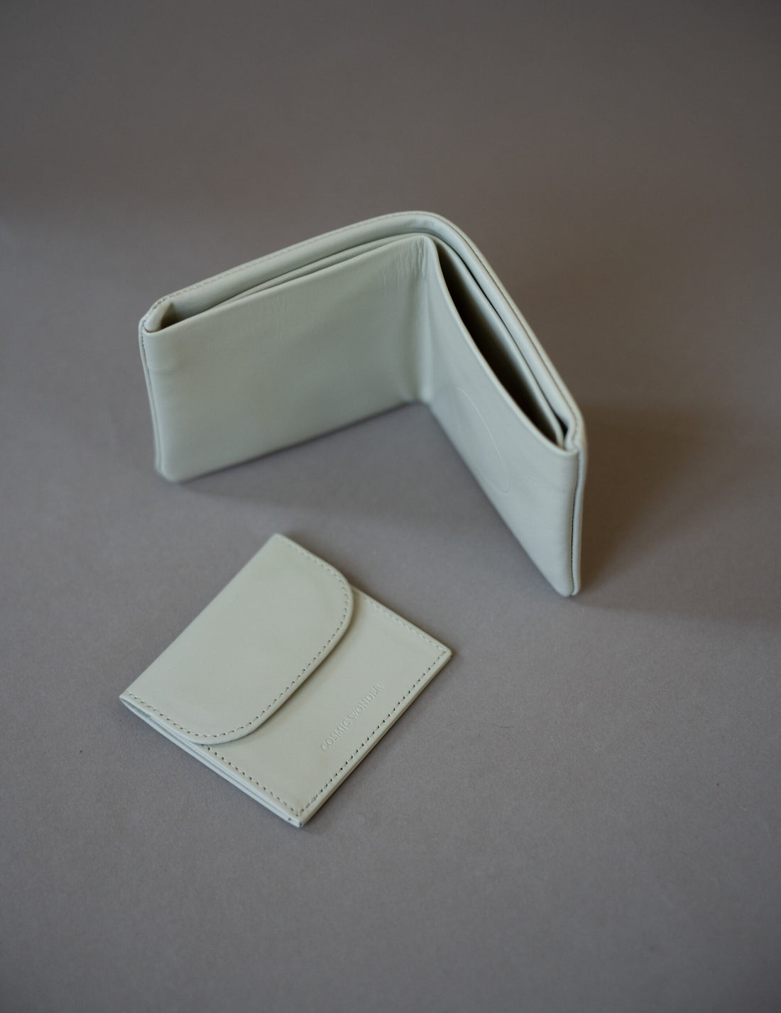 Light Leather Bifold Wallet・Grey