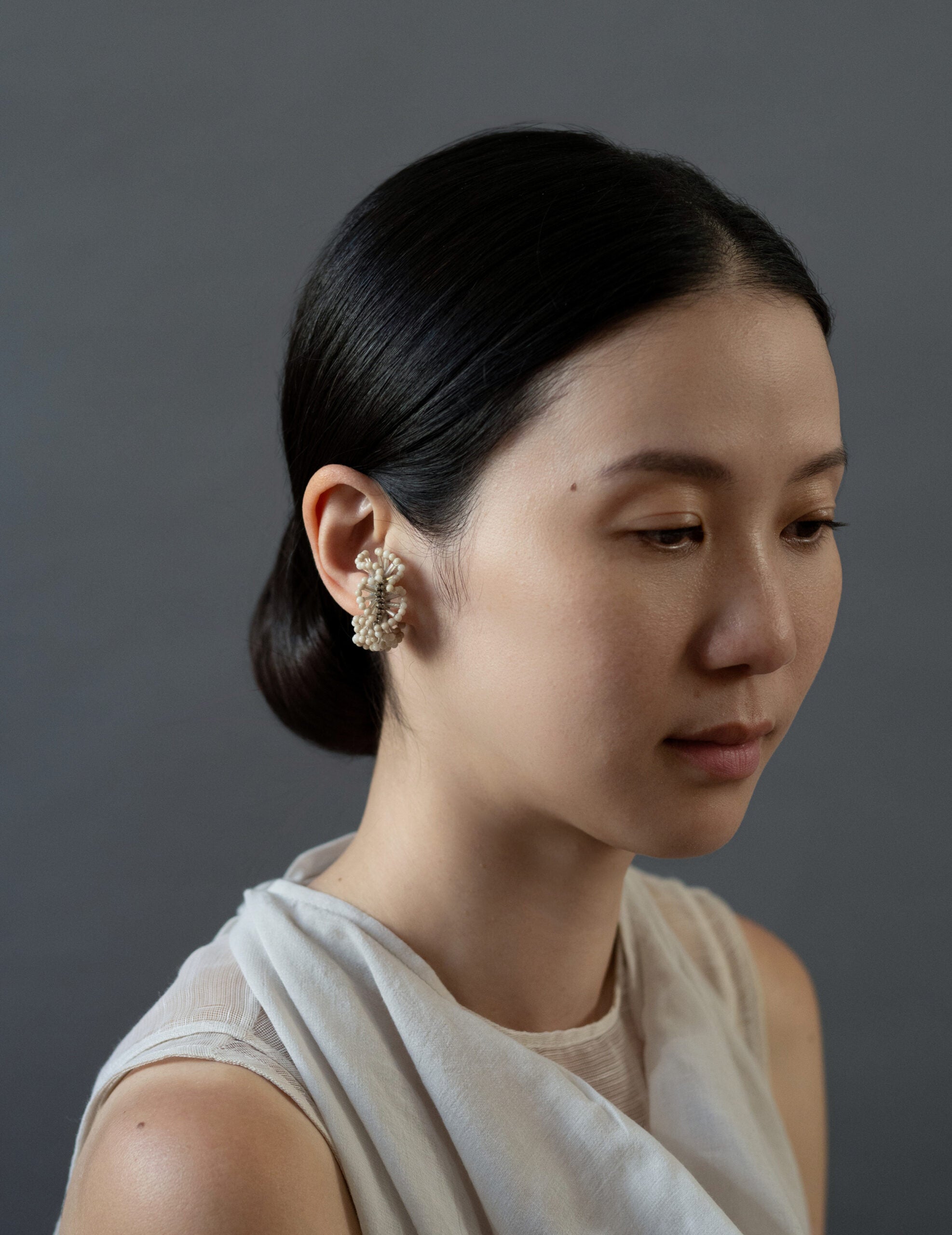 Chase 耳骨夾・白色