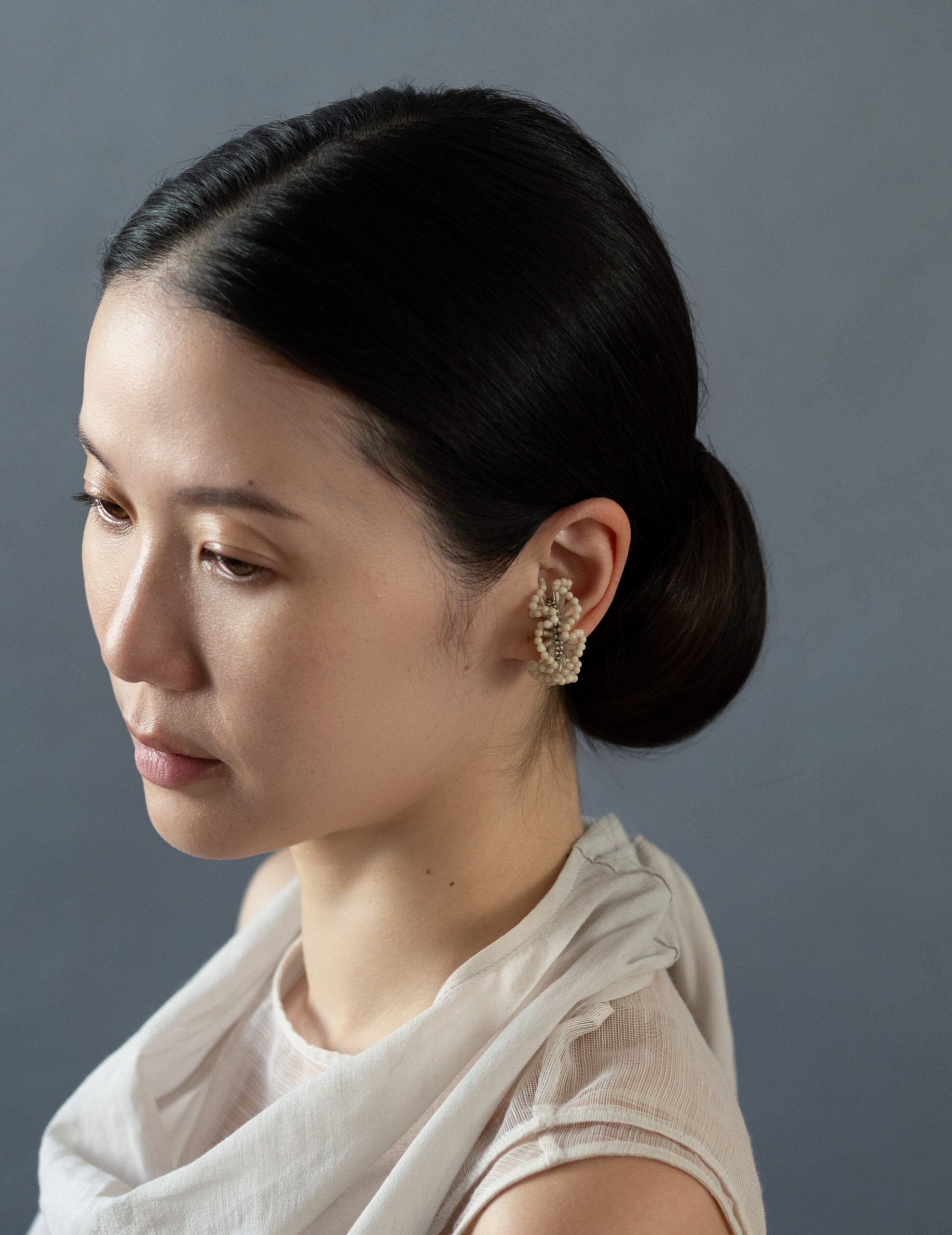 Chase 耳骨夾・白色