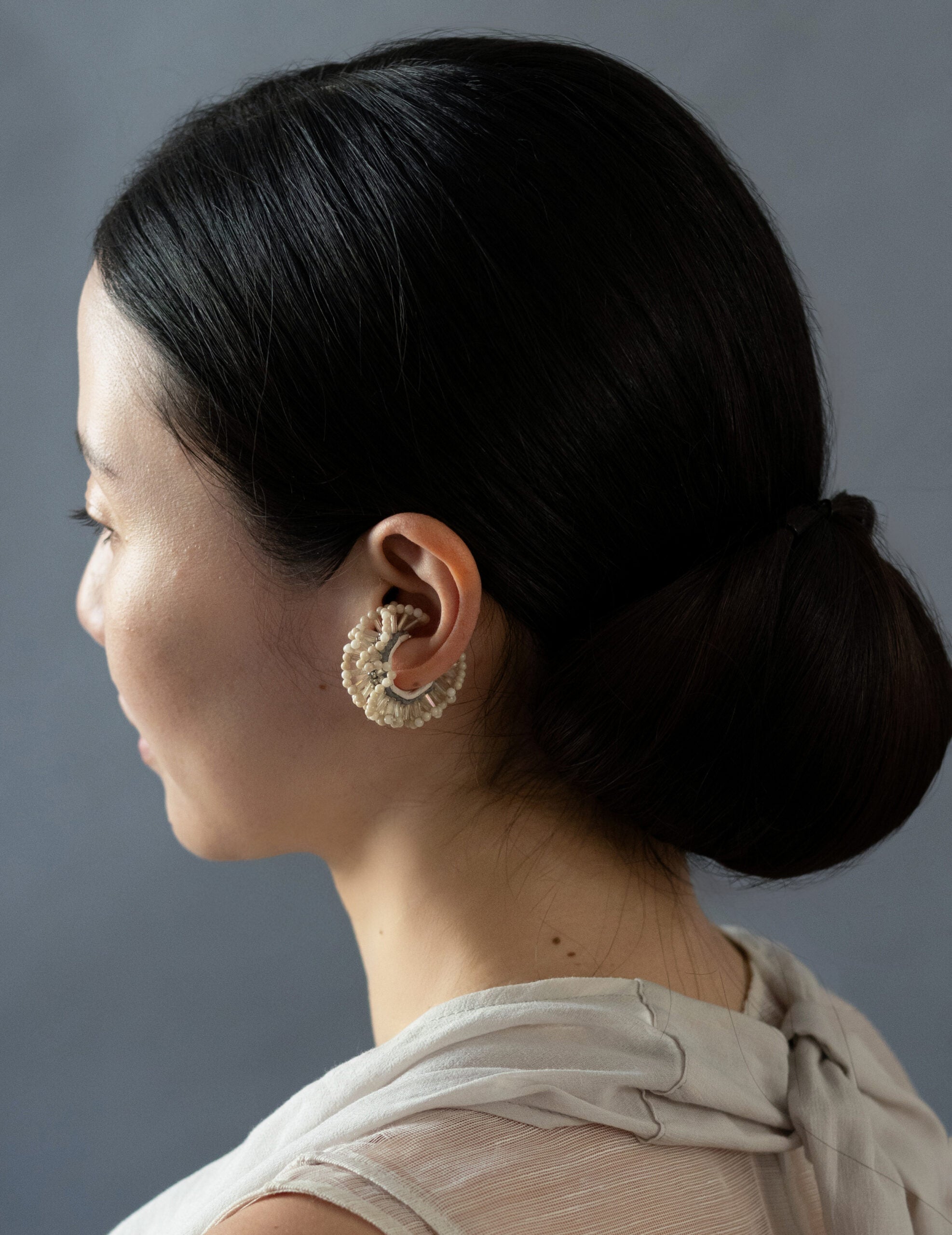 Chase 耳骨夾・白色