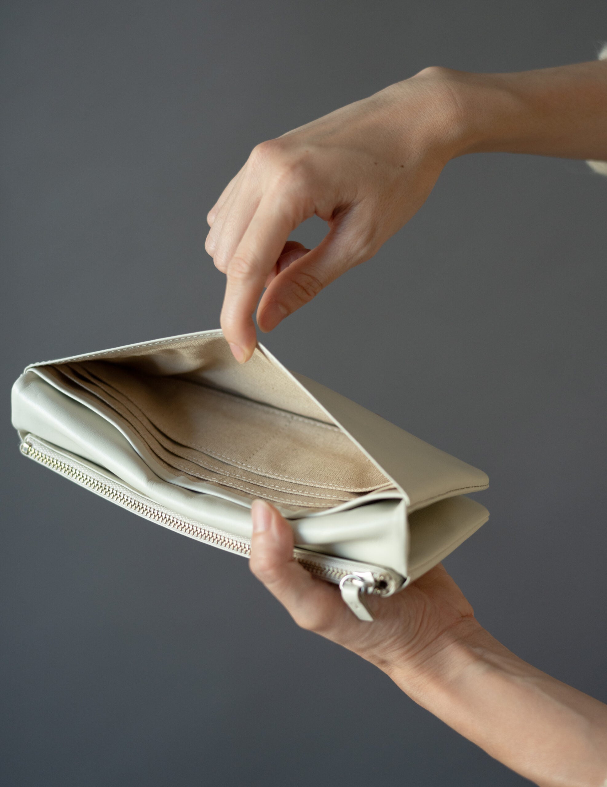 Light Leather Wallet・Grey