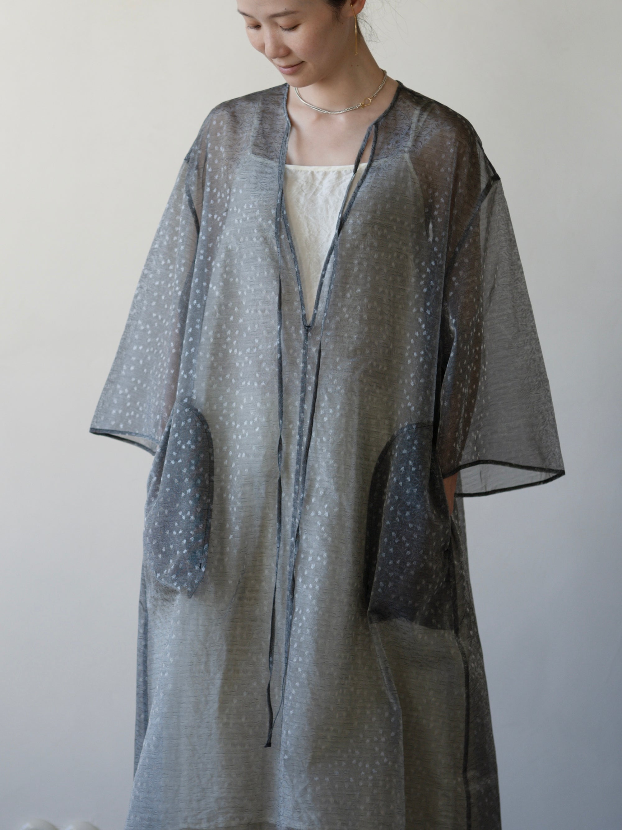 Floral Jacquard Sheer Dress・Black