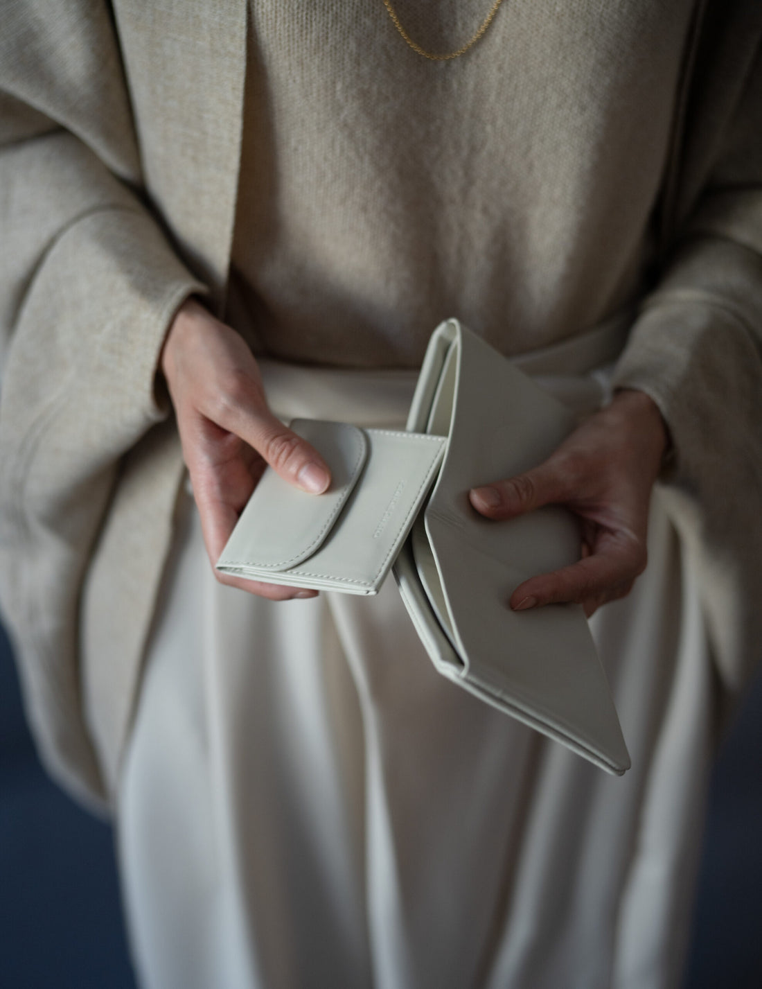 Light Leather Bifold Wallet・Grey