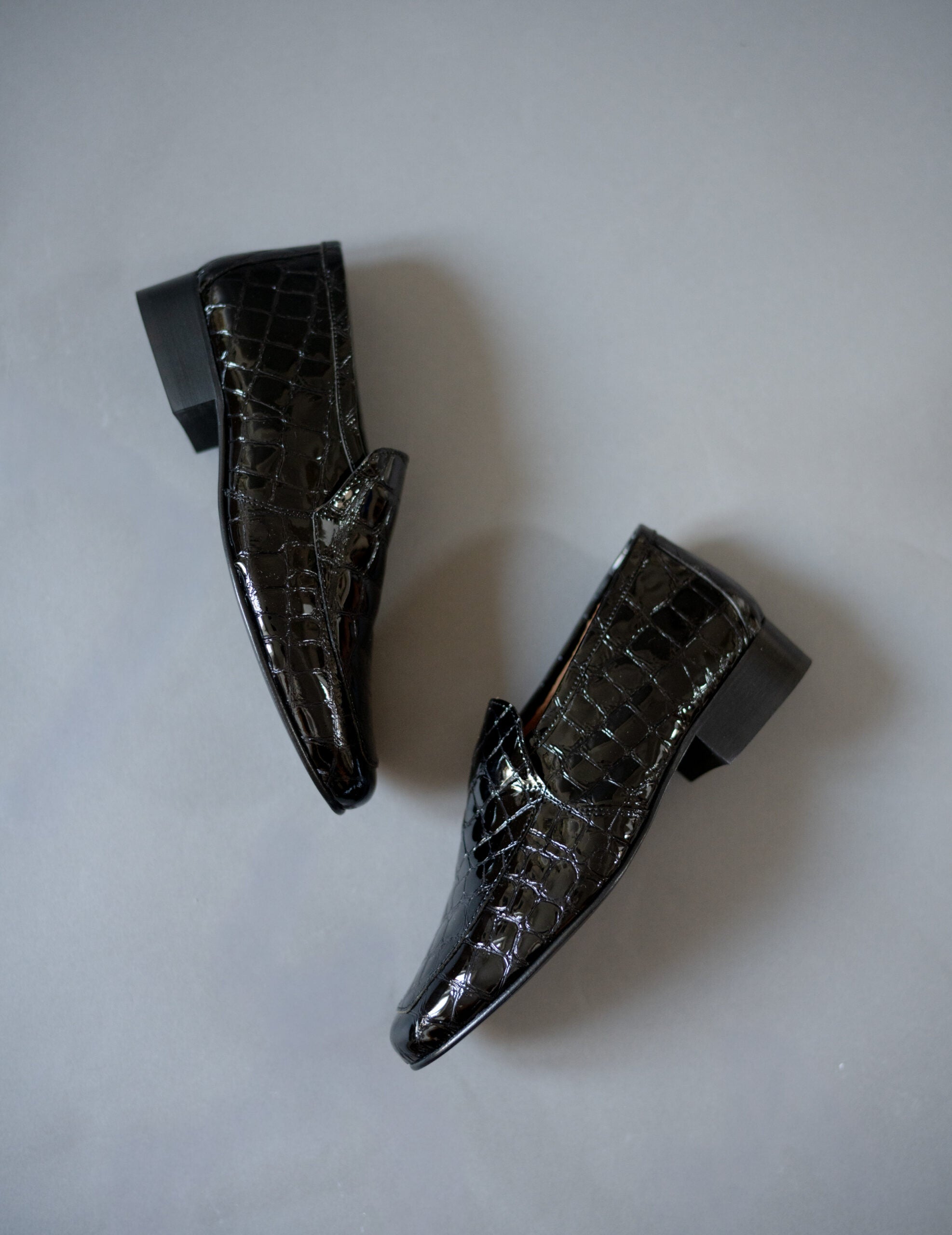 Léo Louisiana 鱷魚紋皮鞋・黑色