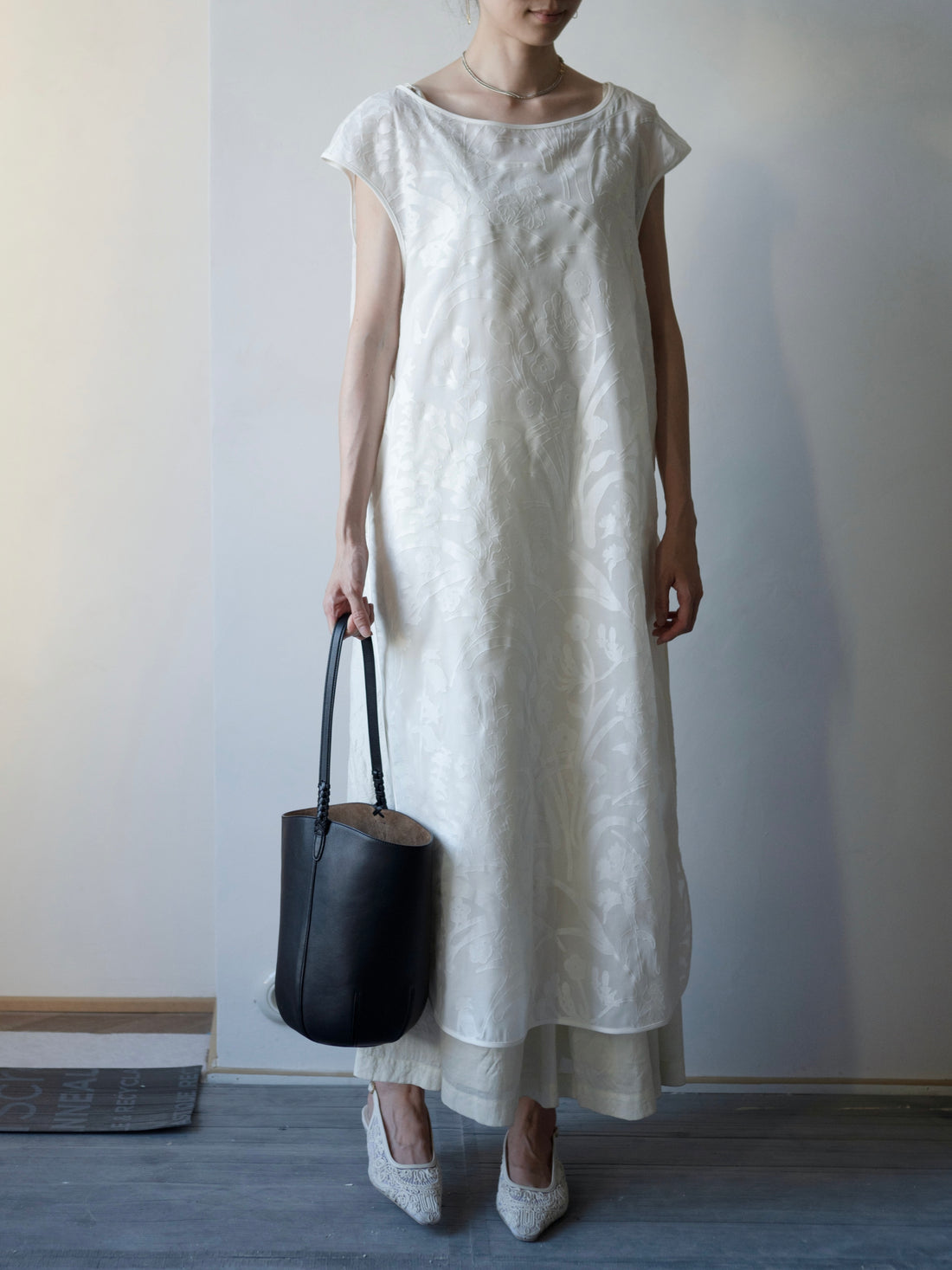 Mame Kurogouchi × Tsuchiya Kaban Medium Mayu Bucket Bag・Black