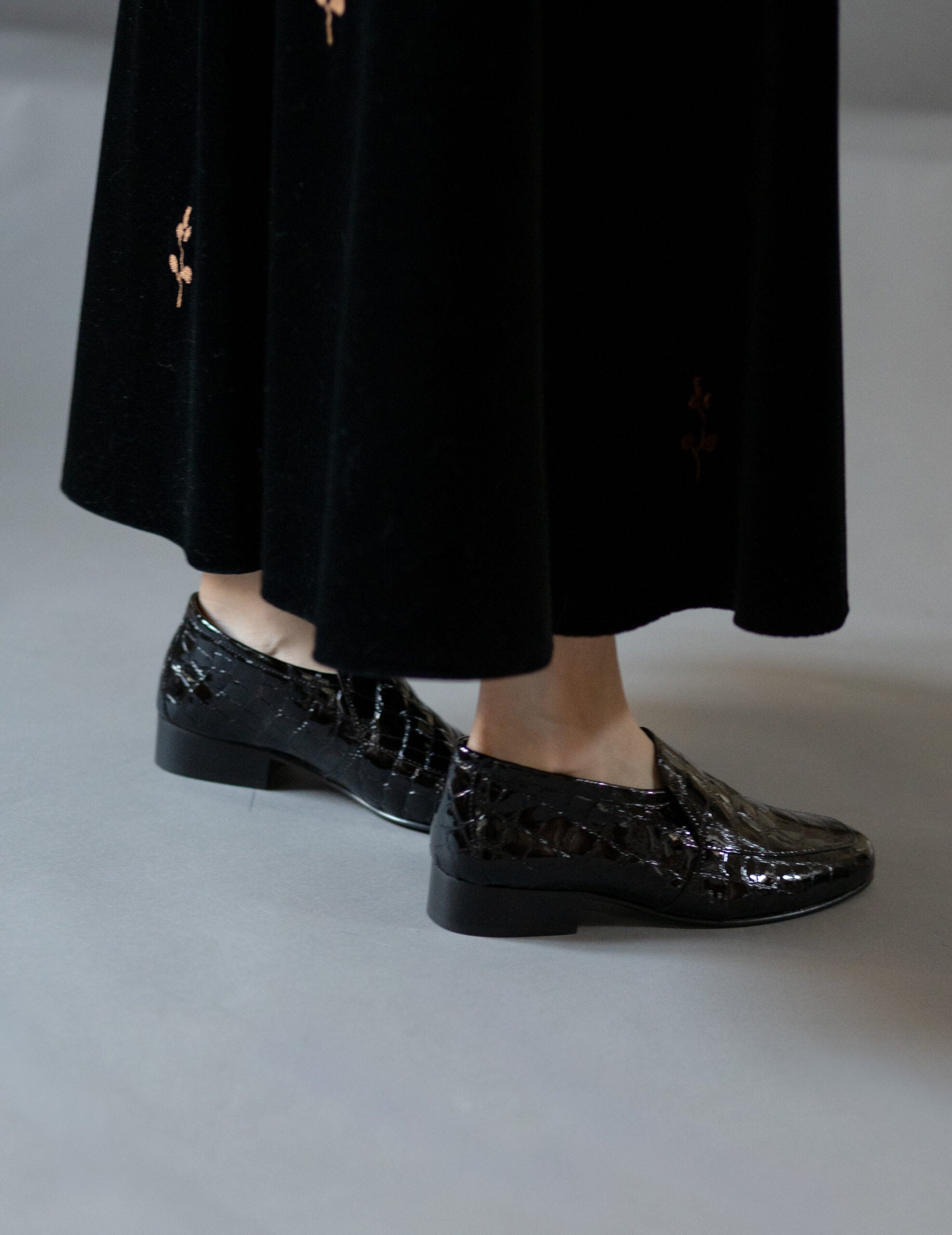 Léo Louisiana 鱷魚紋皮鞋・黑色