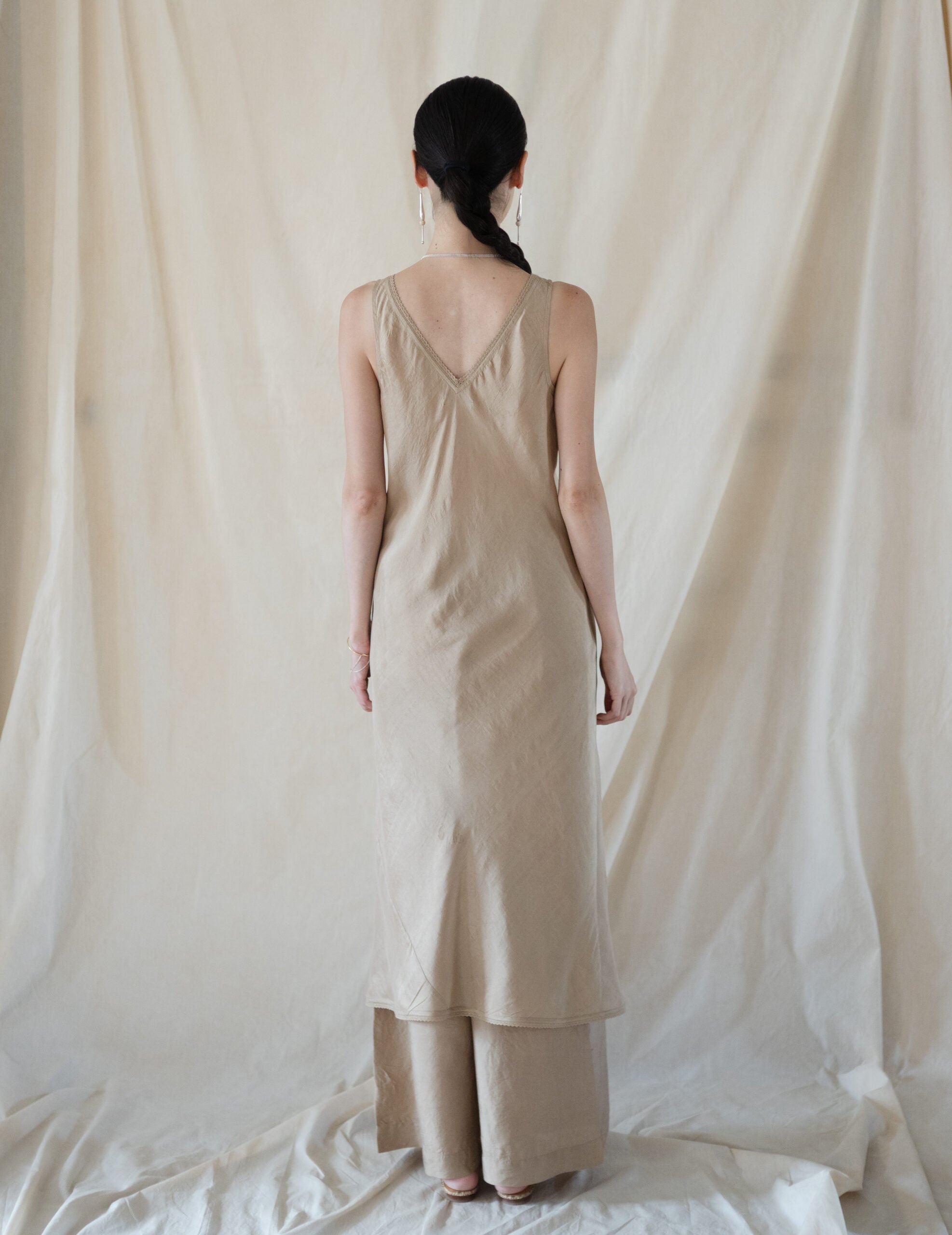 DAPHNE LONG SLIPDRESS・Gold