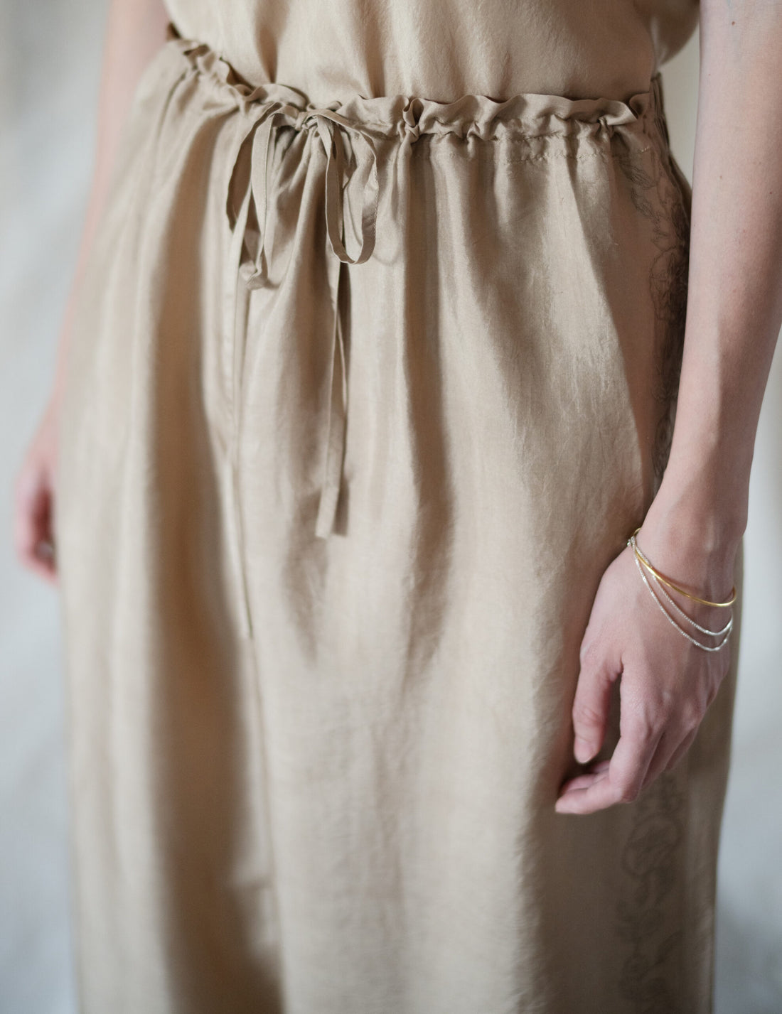 Brando Oversized Silk Pant with Embroidery・Gold