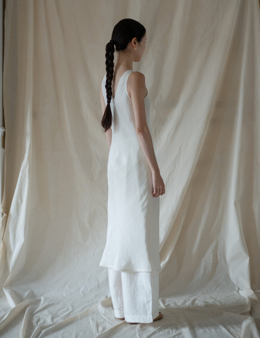DAPHNE LONG SLIPDRESS・White