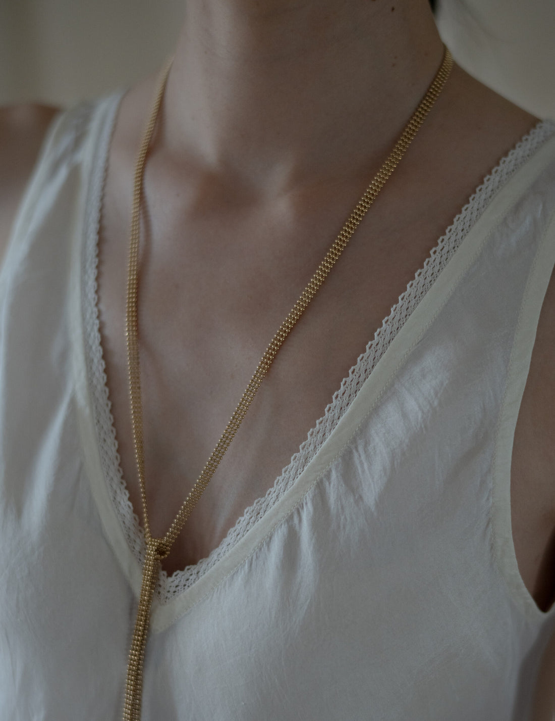 DAPHNE LONG SLIPDRESS・White