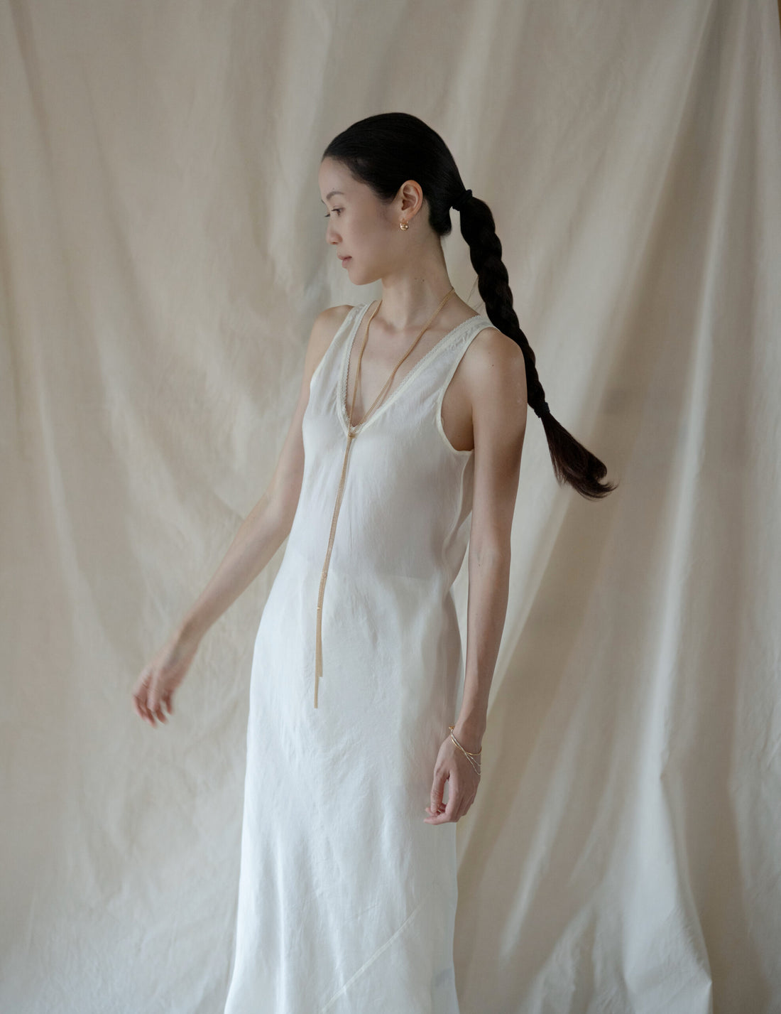 DAPHNE LONG SLIPDRESS・White