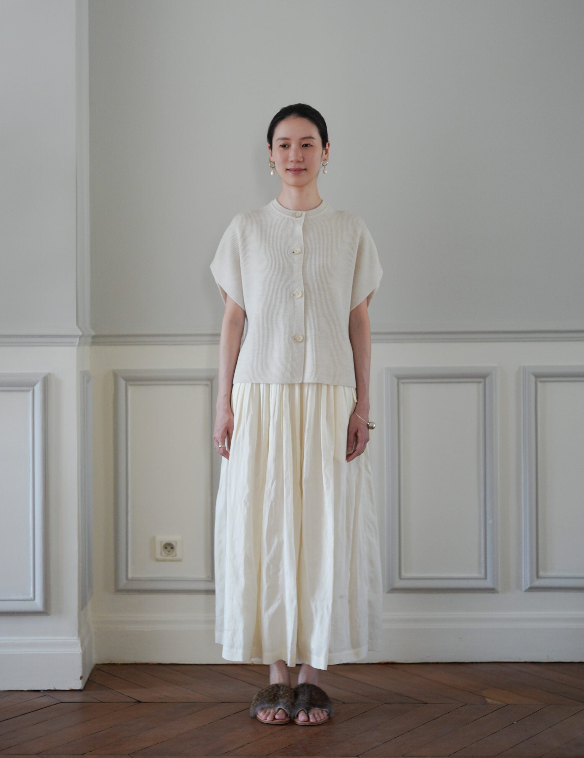 Thilda Merino Wool Short-Sleeve Cardigan・Stone