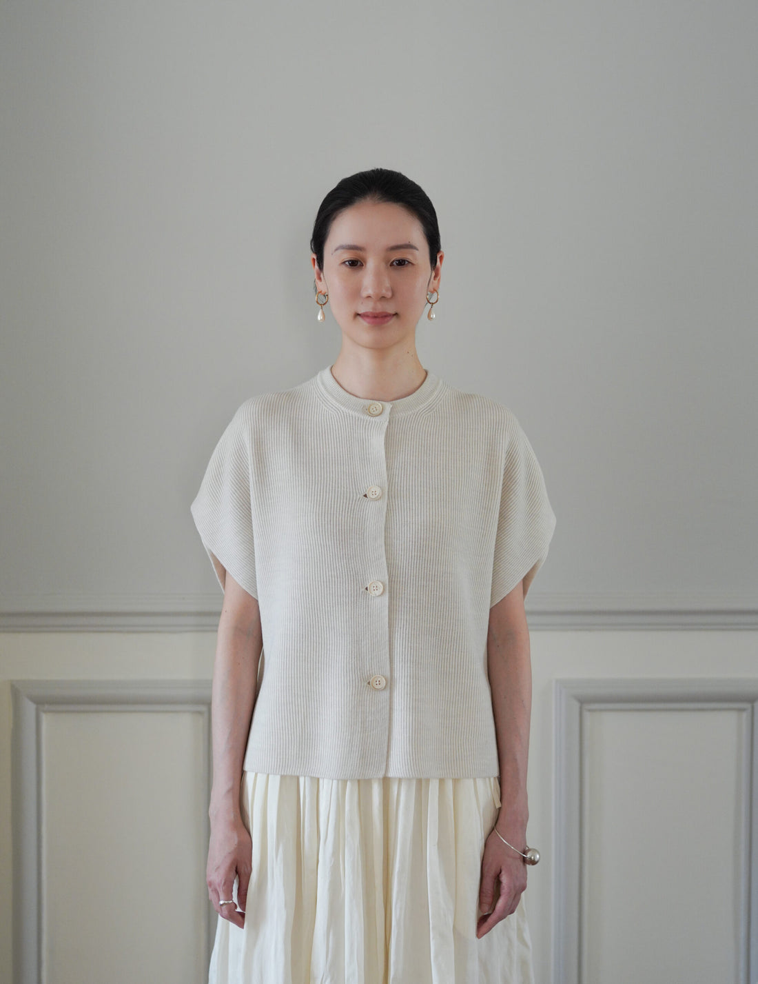 Thilda 美麗諾羊毛短袖開襟衫・象牙色
