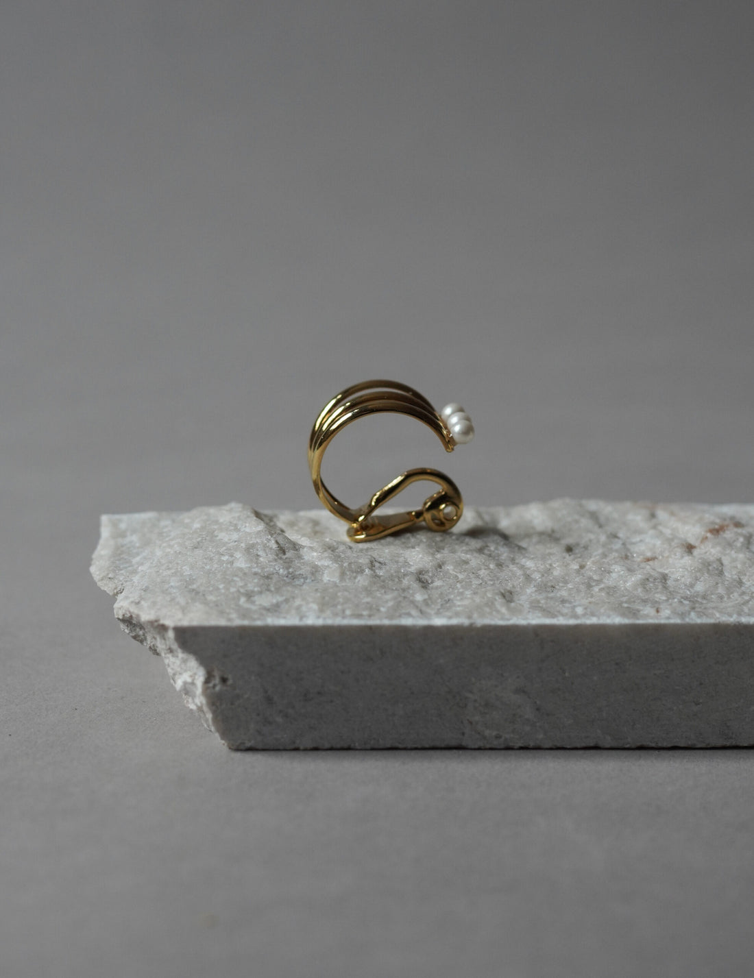 mature.02 Clip-On Earrings・Gold