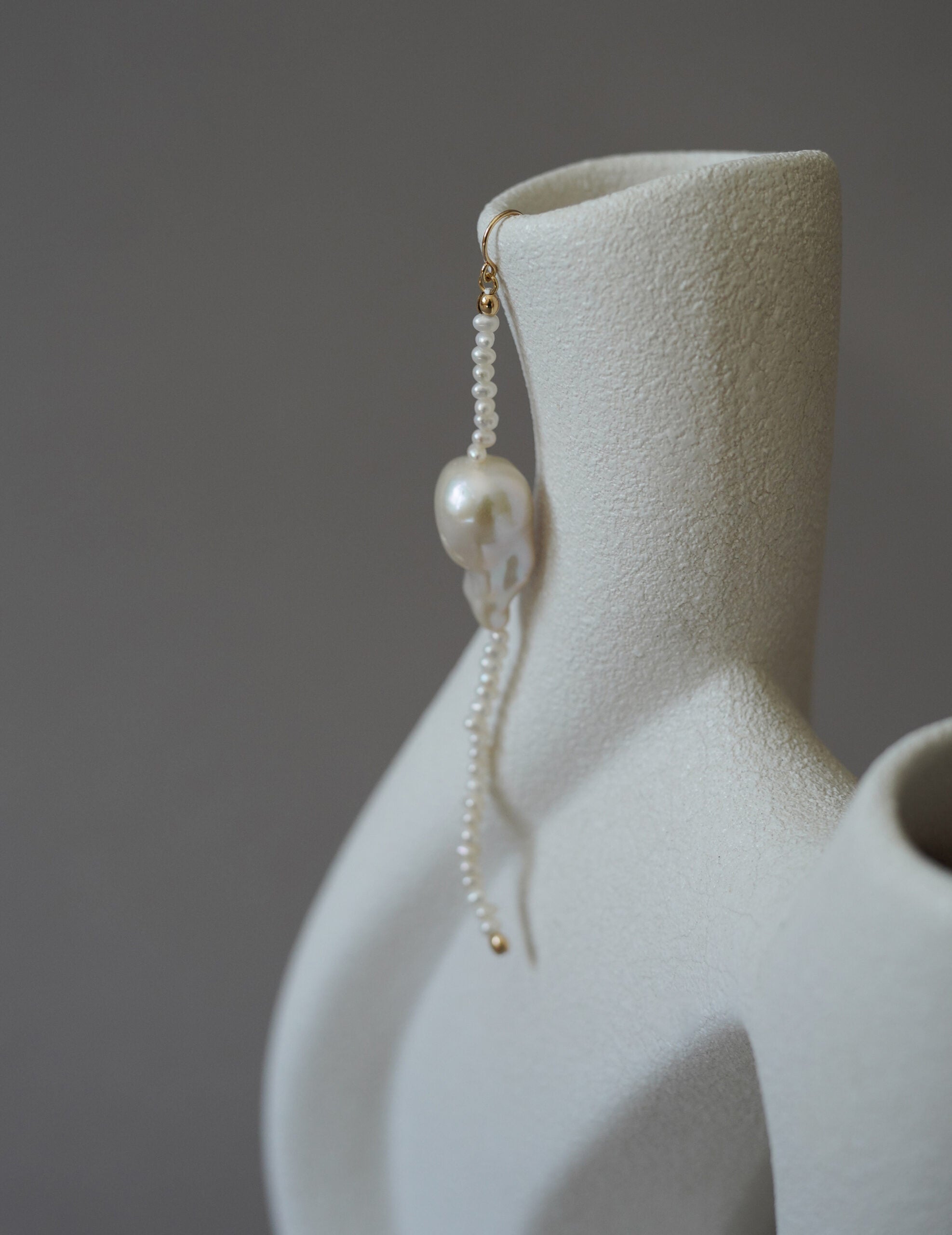 thaw.01 耳釘・白色