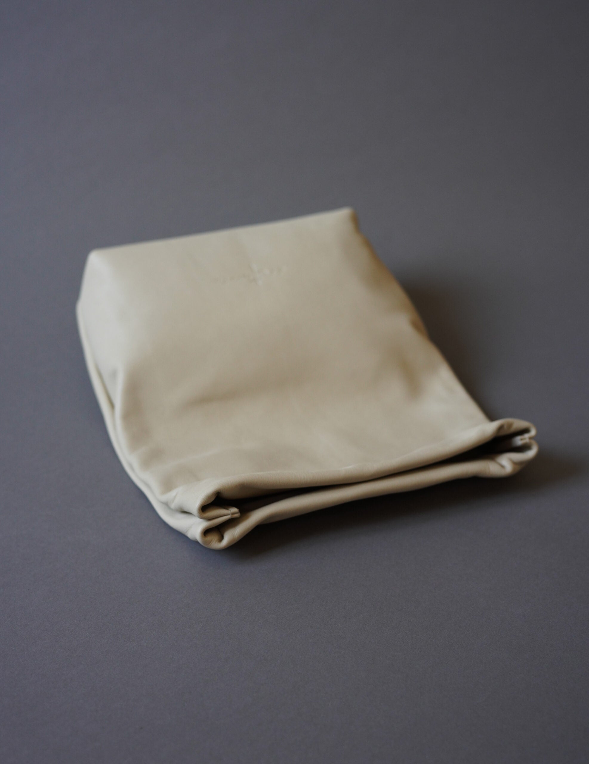 Delhi S 小號手拿包・米白色