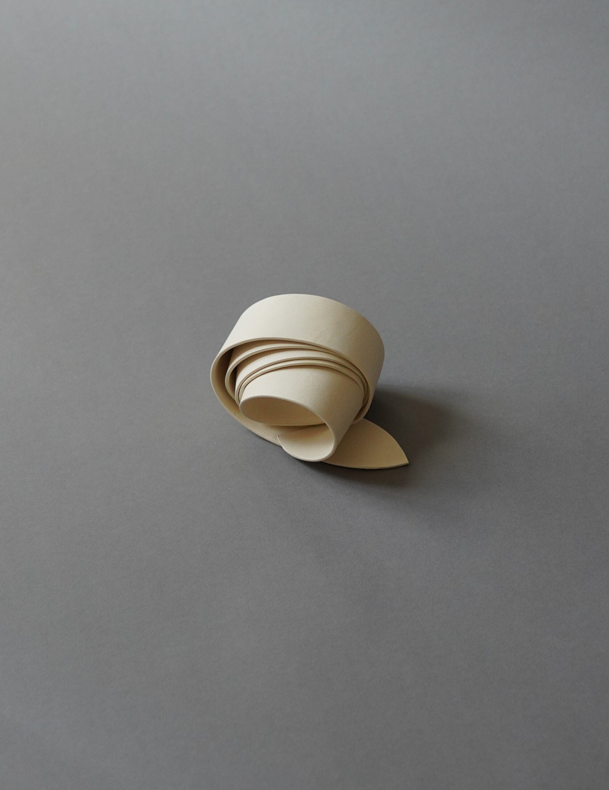 Jin 4 寬版羊皮腰帶・白色