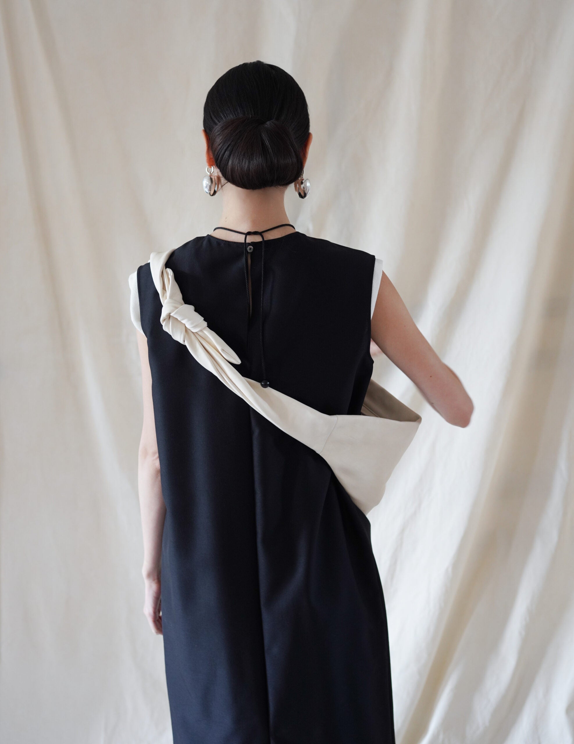  Jin S 皮革腰包・白色