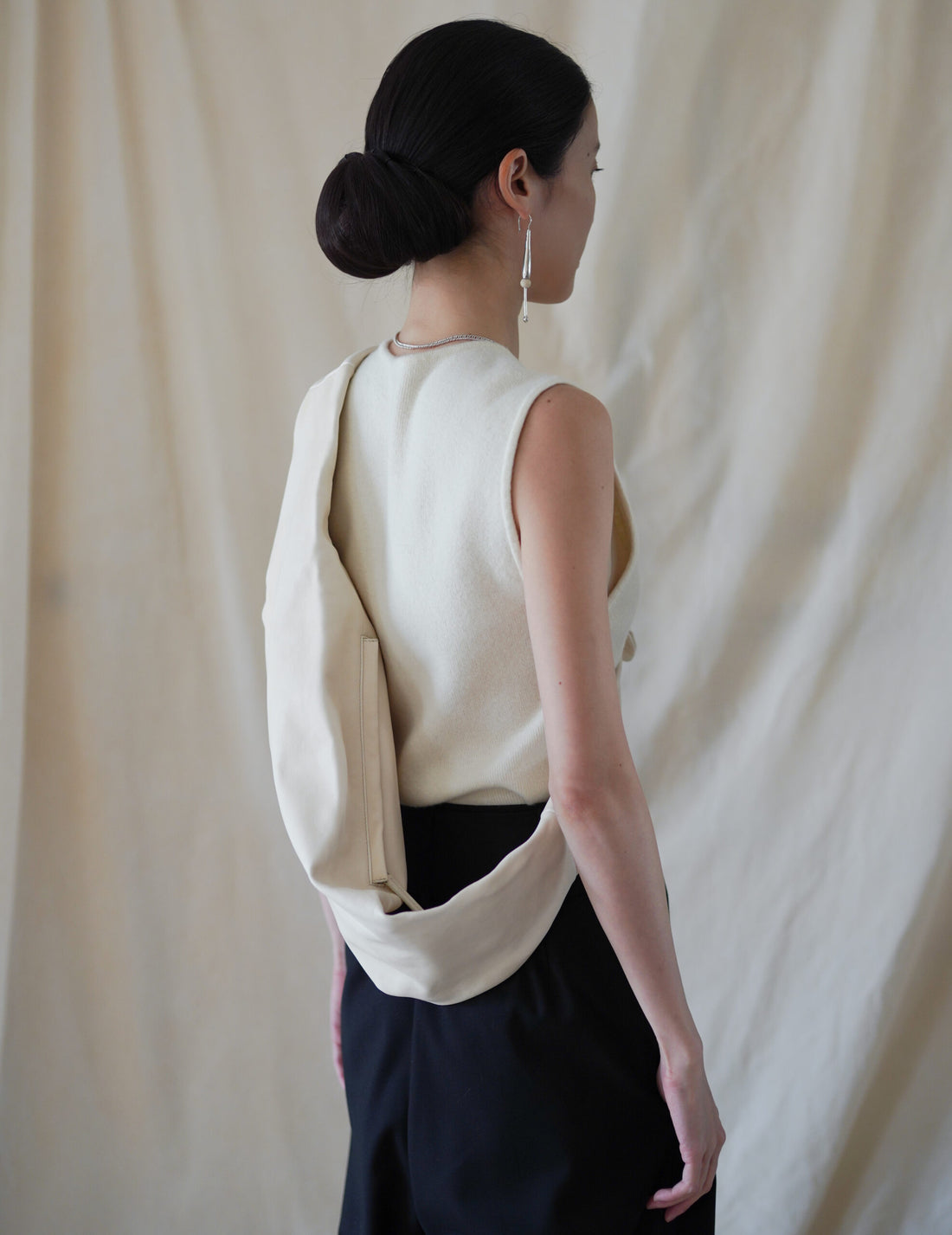  Jin S 皮革腰包・白色