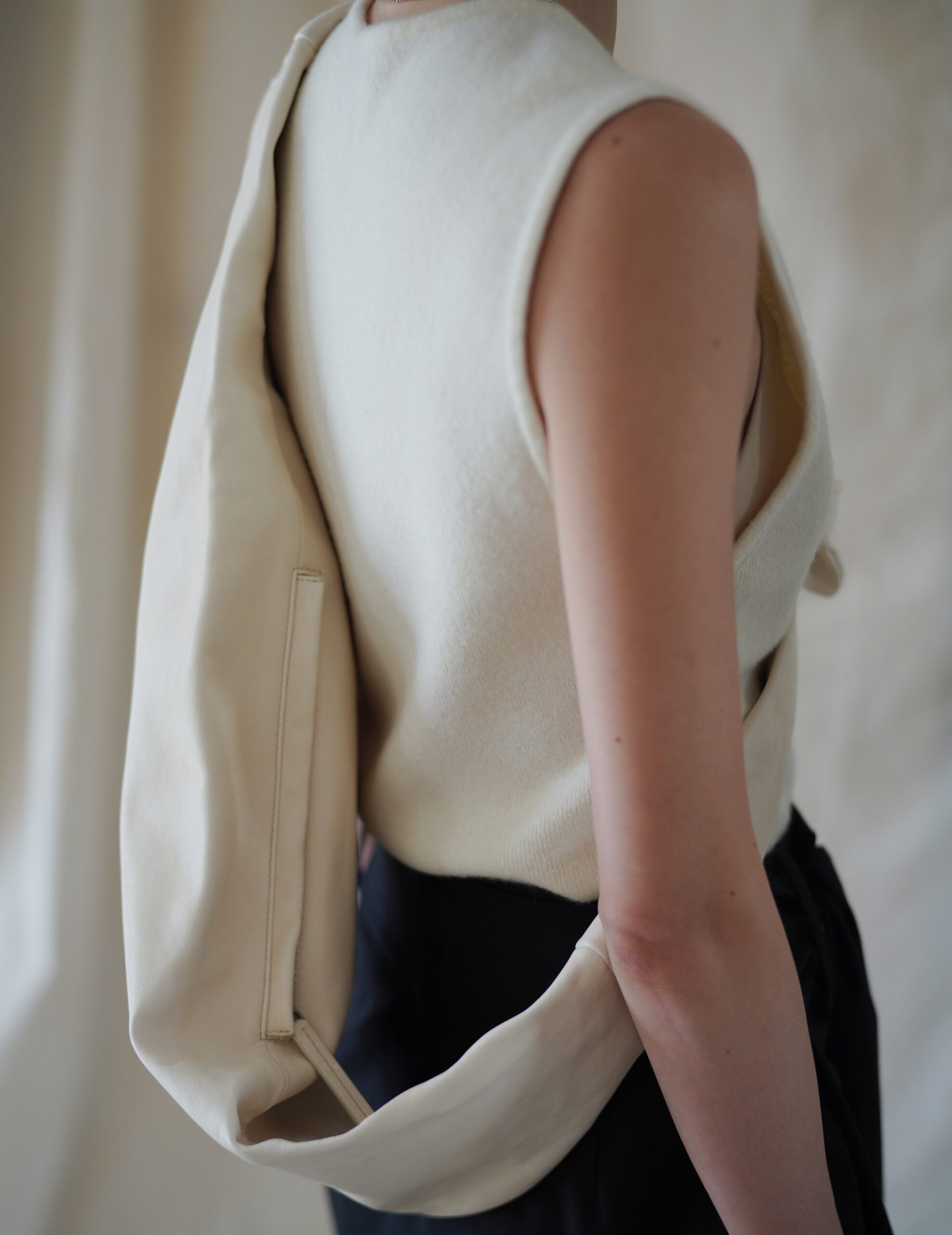  Jin S 皮革腰包・白色