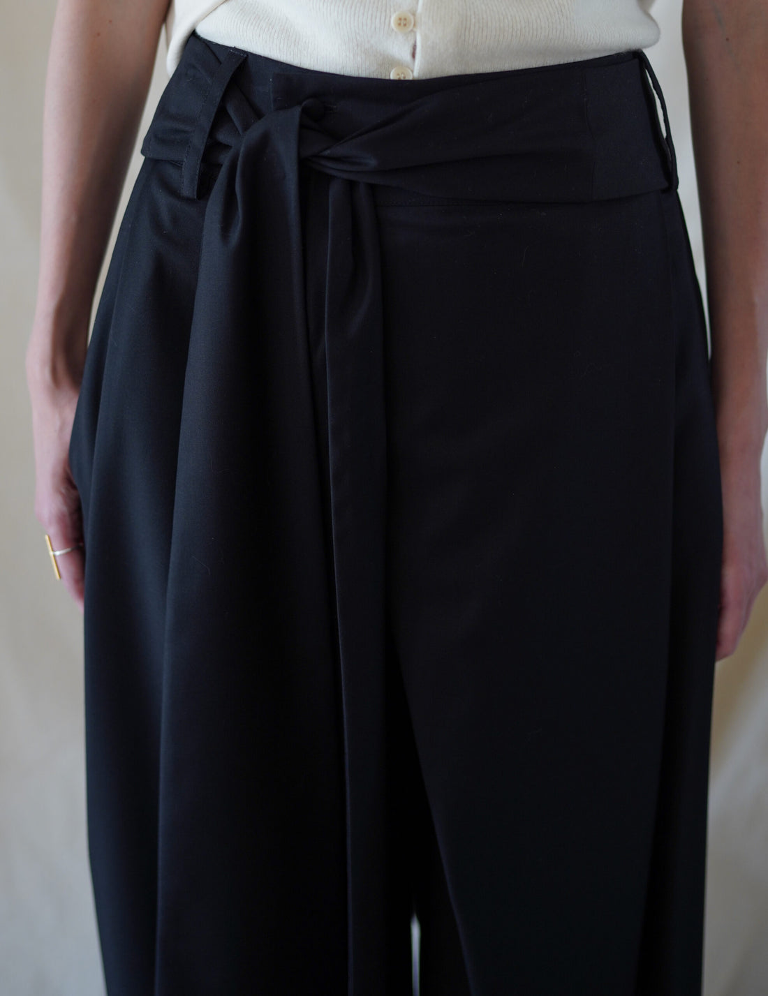 Bahroma Silk Fringe Wrap Pants・Navy