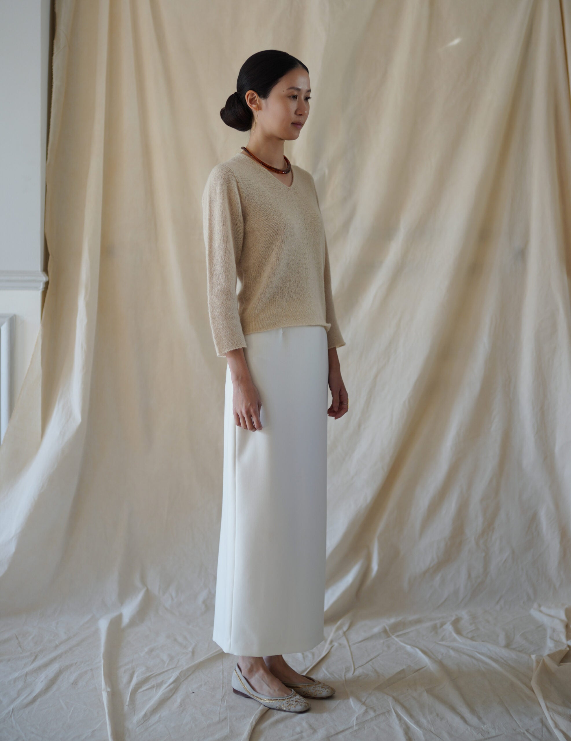 Hana 羊絨蠶絲V領上衣・白色