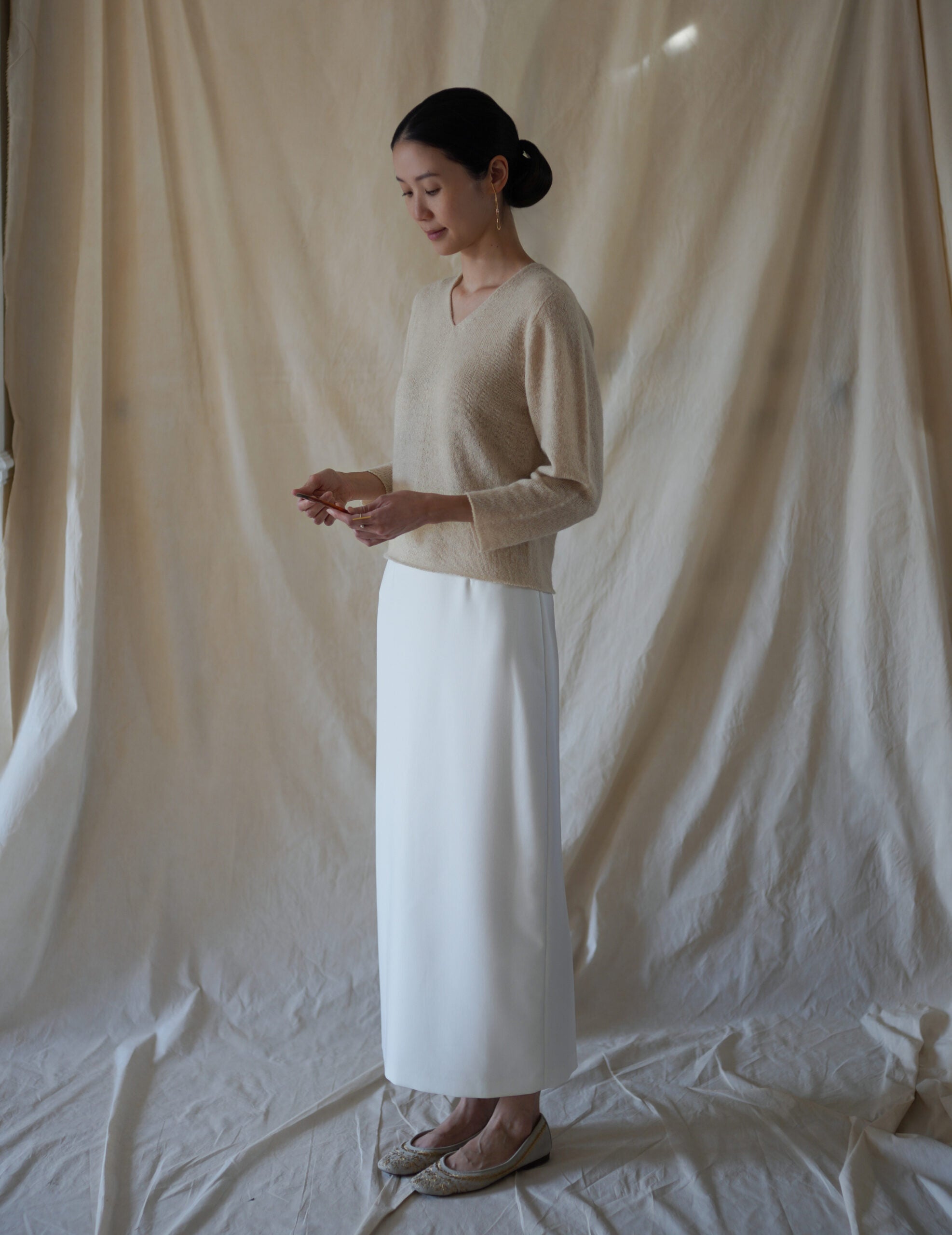 Hana 羊絨蠶絲V領上衣・白色