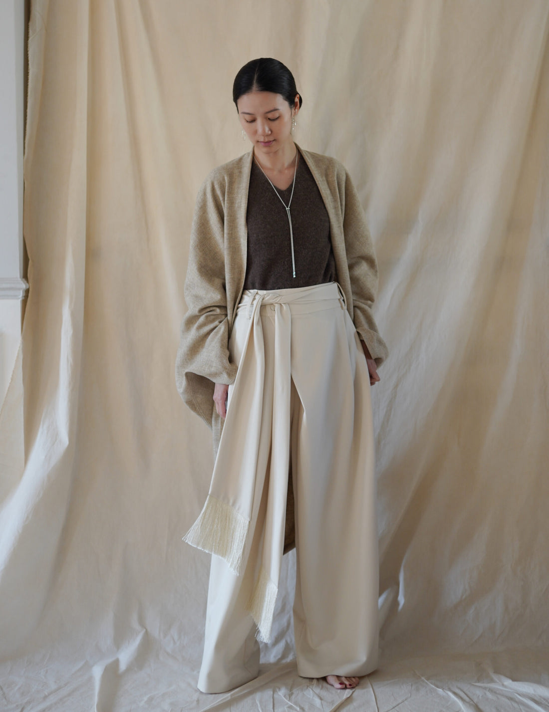 Hana Baby Alpaca Cashmere Silk V-Neck Top・Dark Taupe