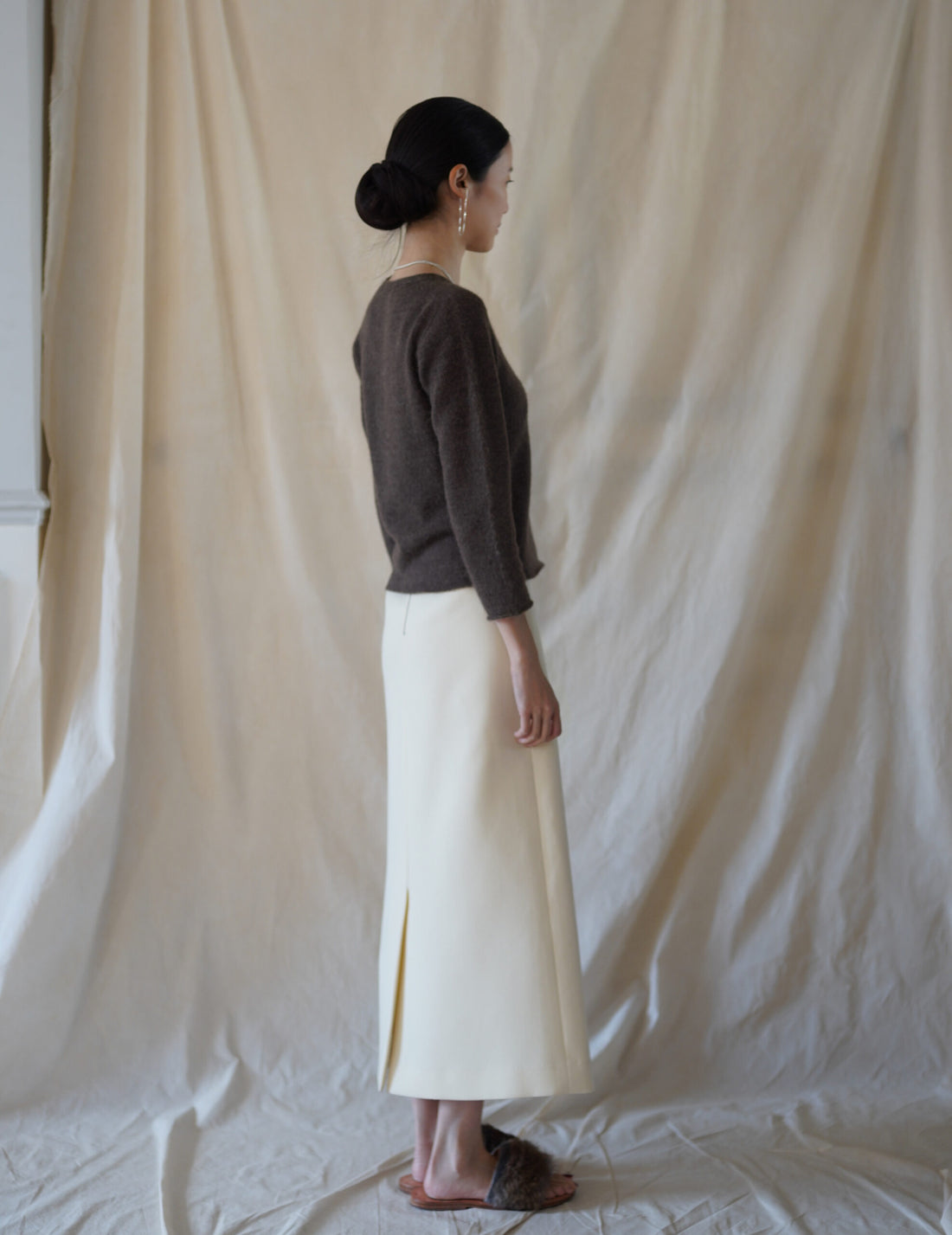 Hana Baby Alpaca Cashmere Silk V-Neck Top・Dark Taupe