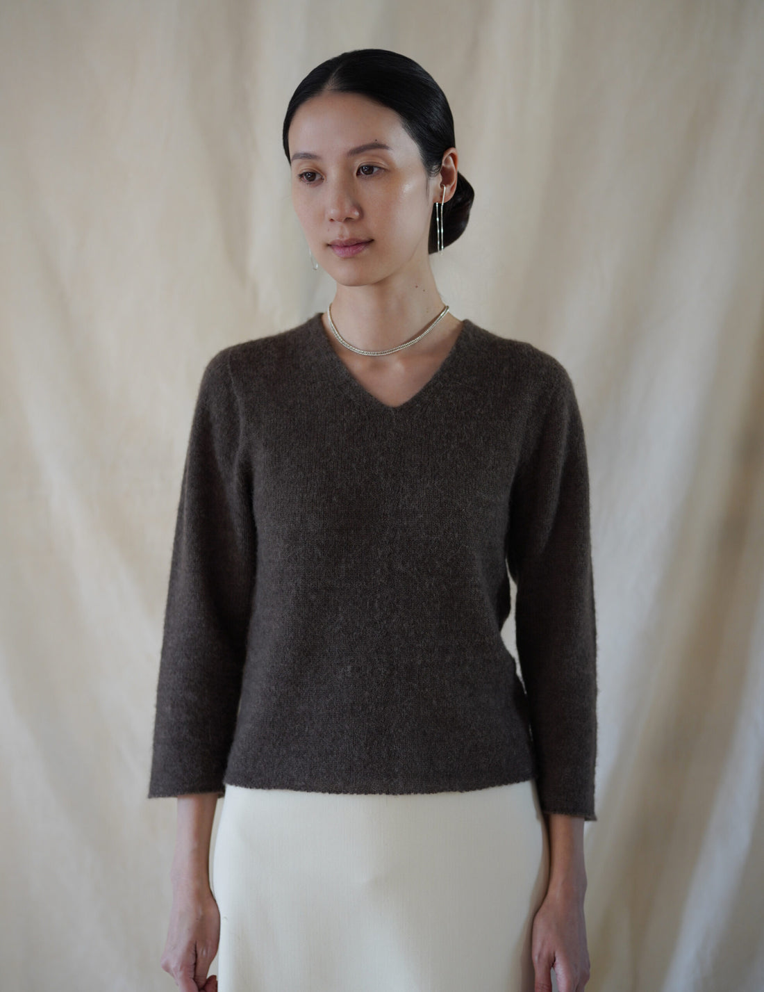 Hana Baby Alpaca Cashmere Silk V-Neck Top・Dark Taupe