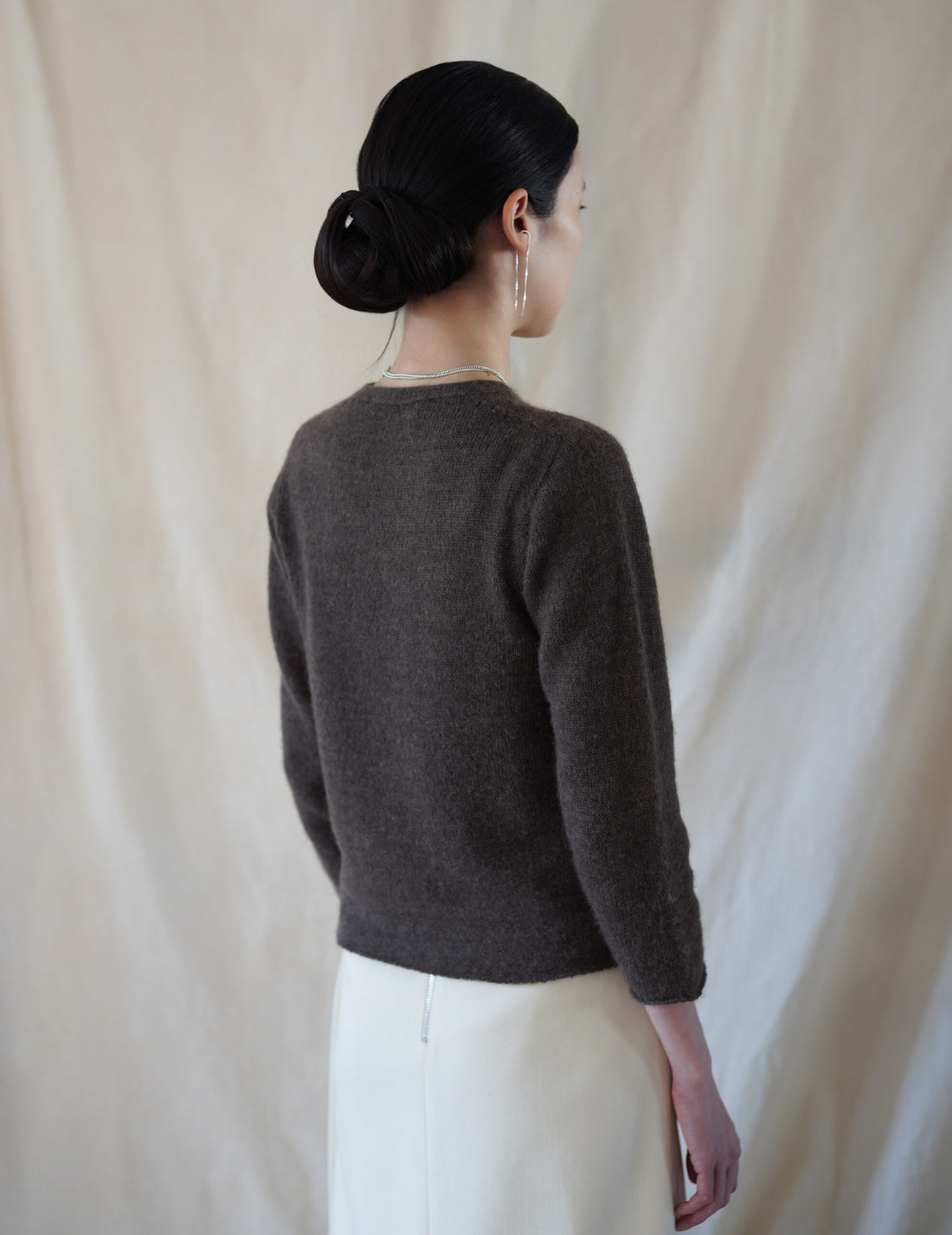 Hana Baby Alpaca Cashmere Silk V-Neck Top・Dark Taupe
