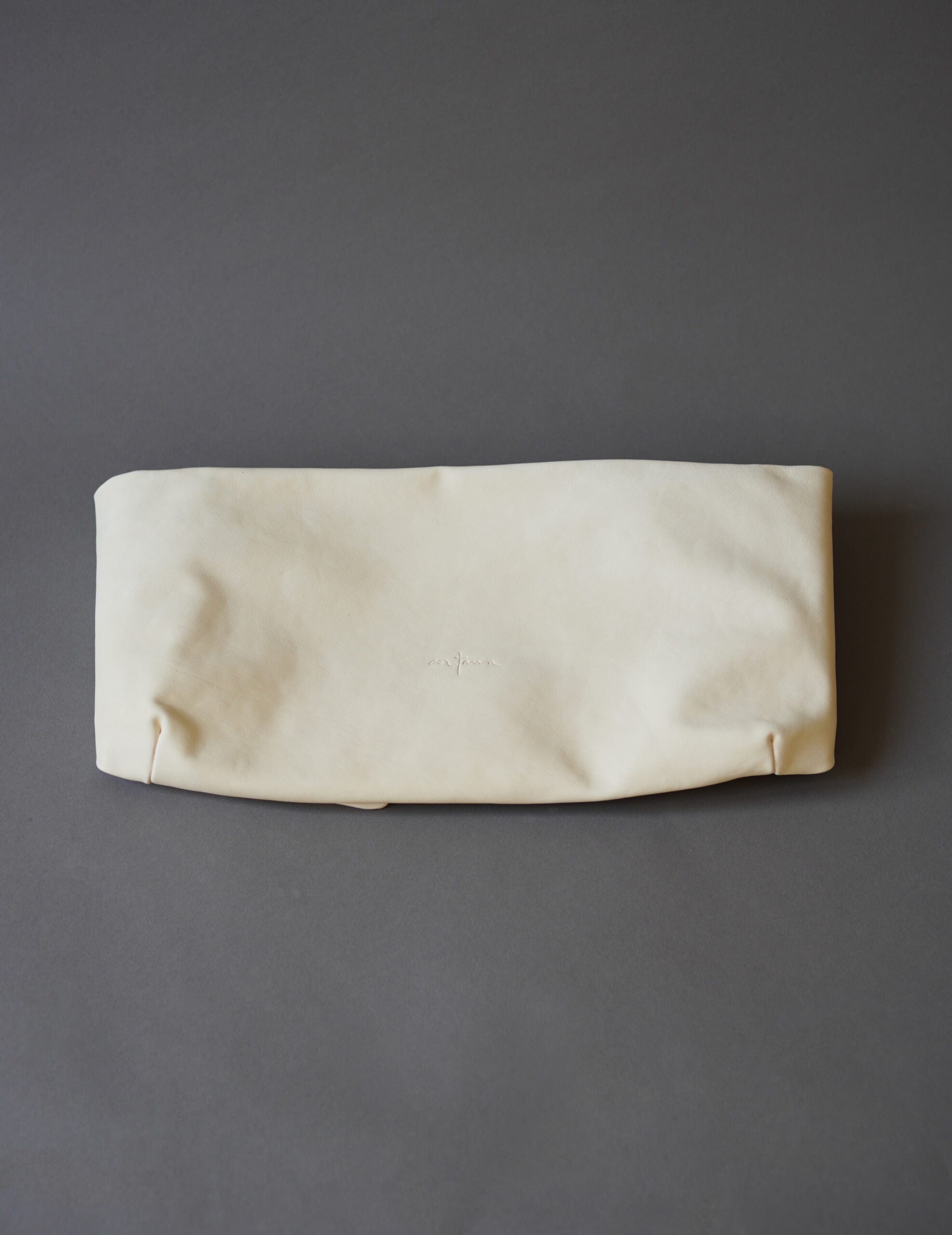  Jin S 皮革腰包・白色