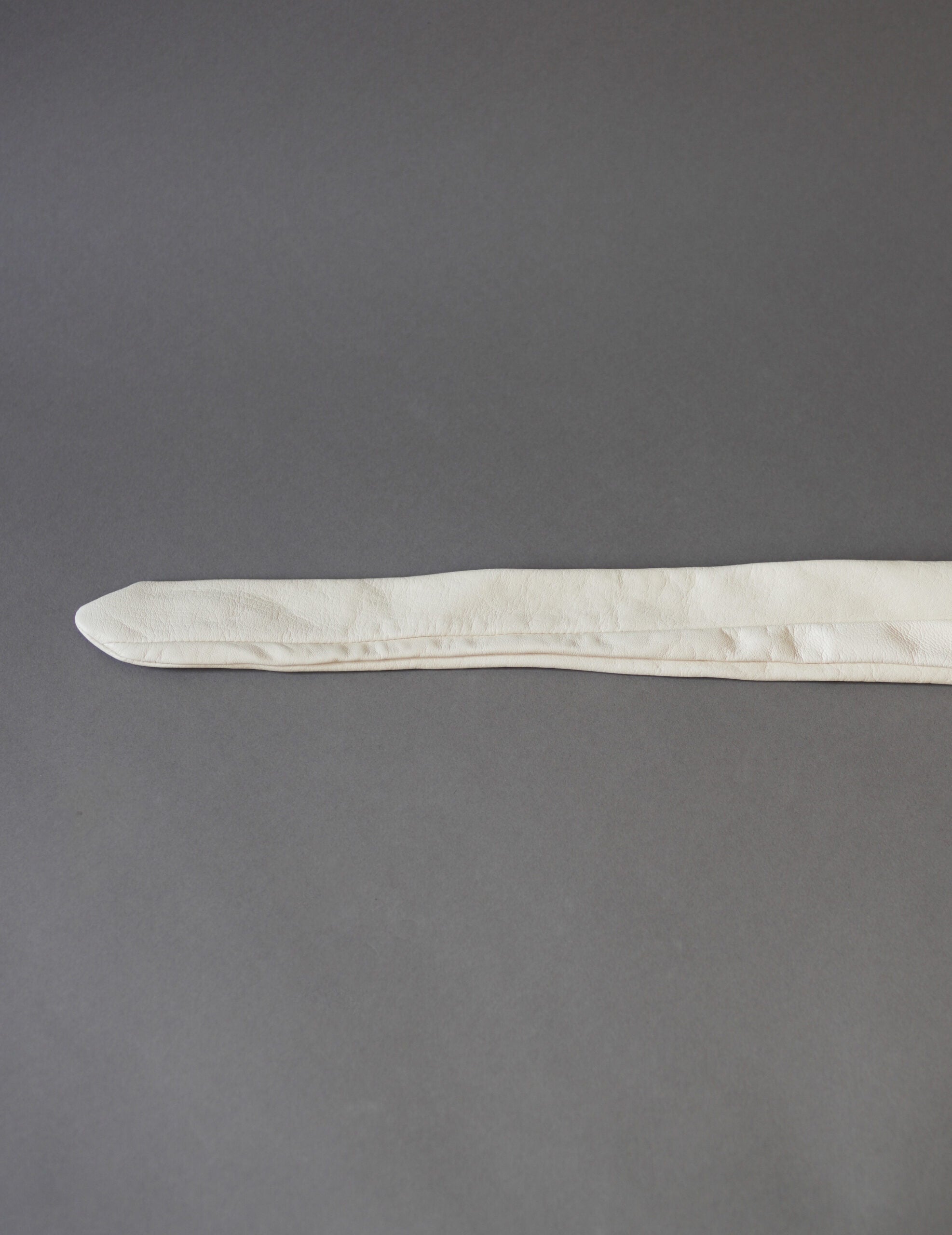  Jin S 皮革腰包・白色