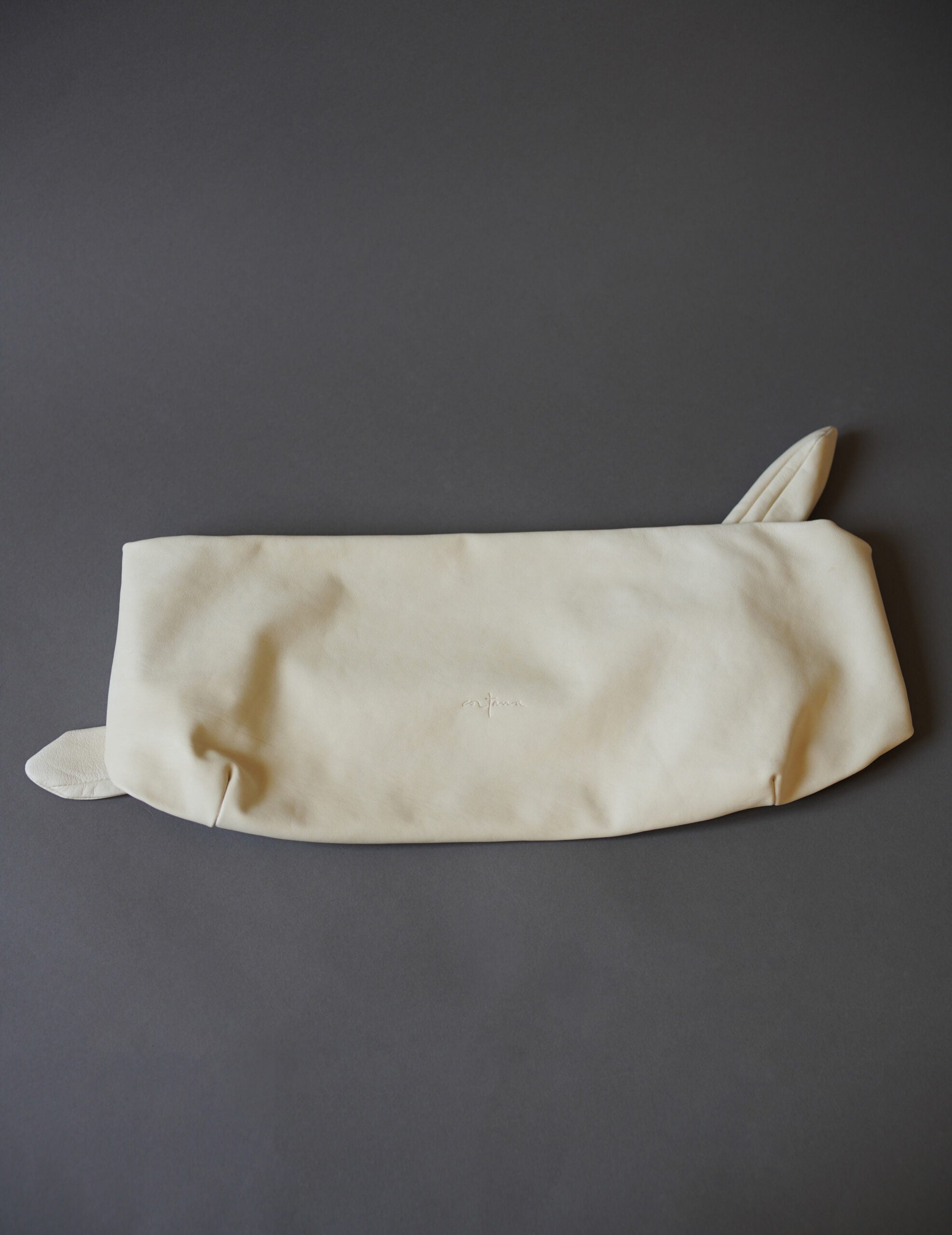  Jin S 皮革腰包・白色