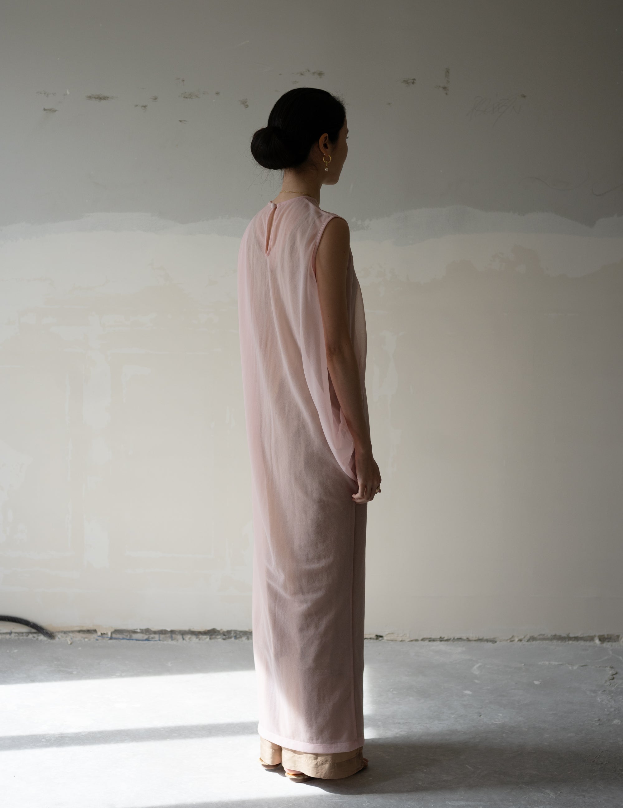 垂墜感透膚針織連身裙・粉