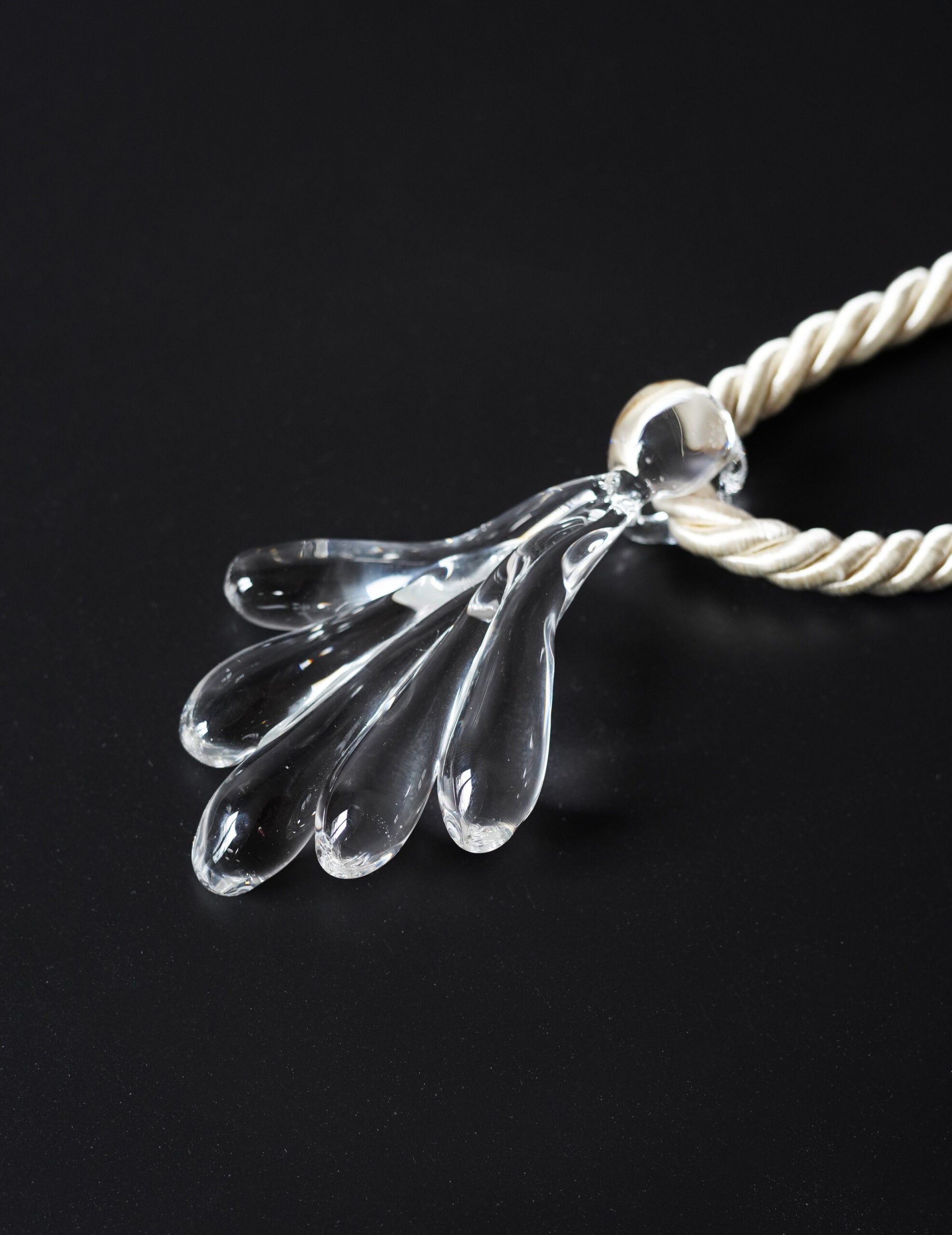 Les Ondines 水之女神玻璃項鍊