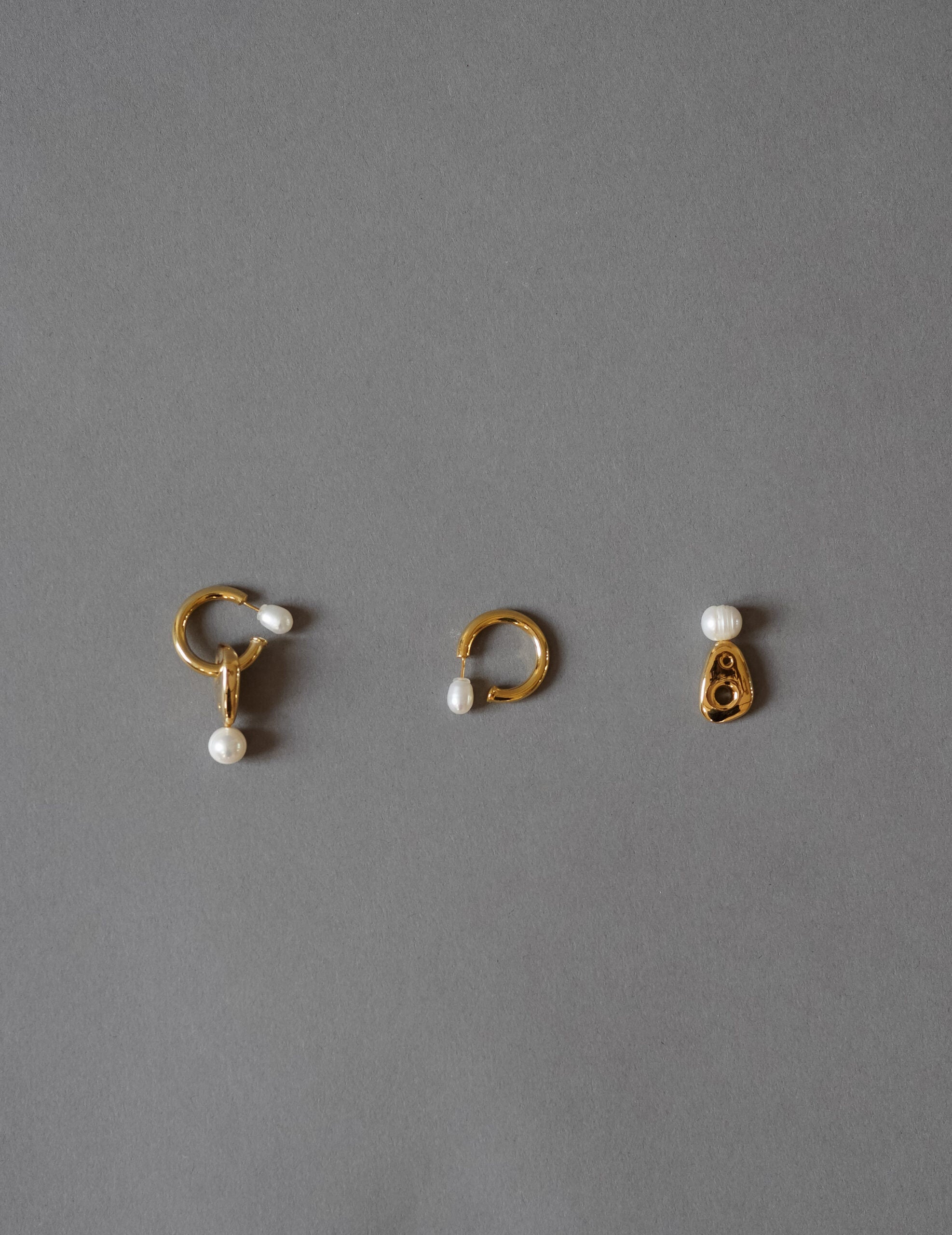 Freshwater Pearl Earrings・Gold