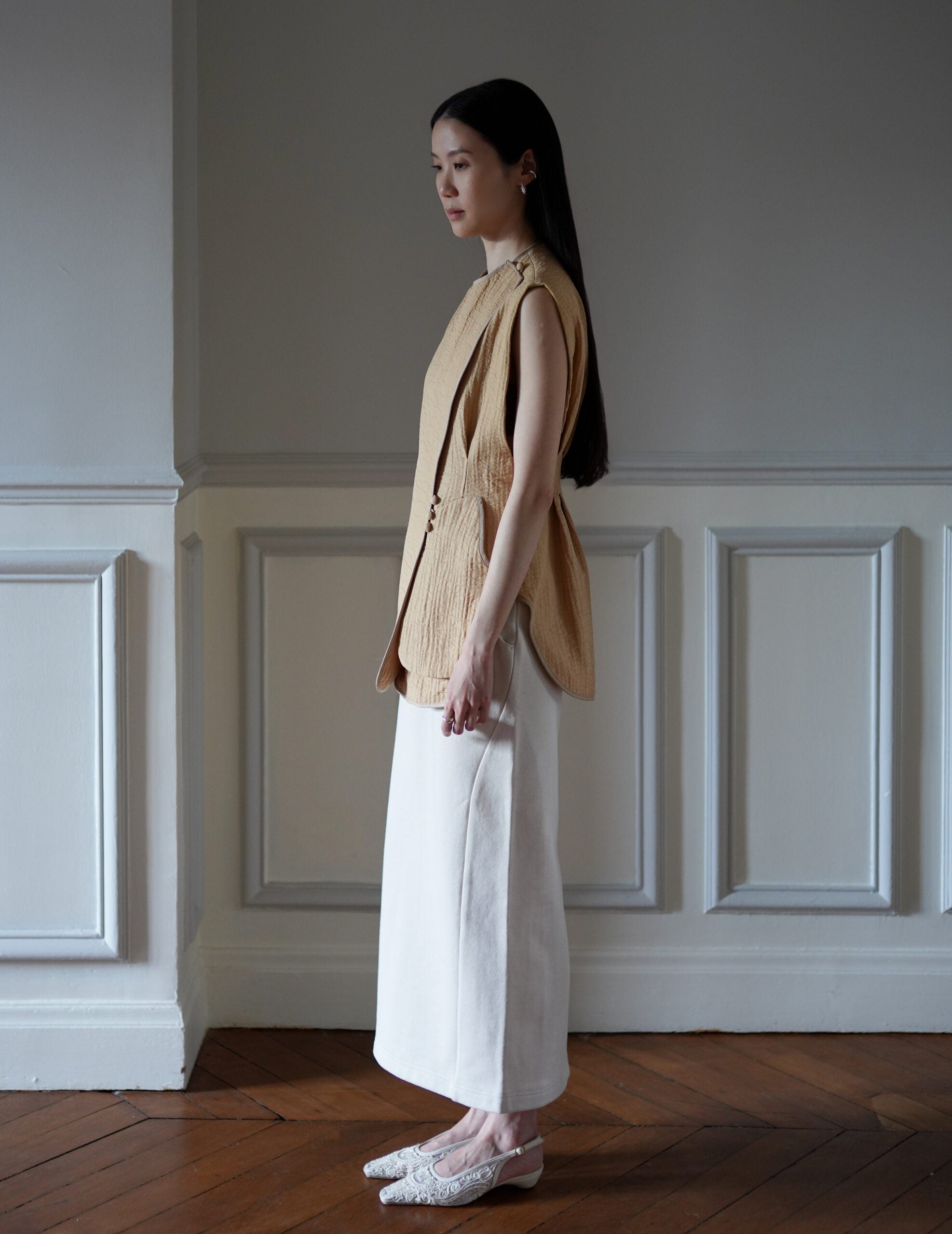 Grain Finish Flap Front Vest・Beige