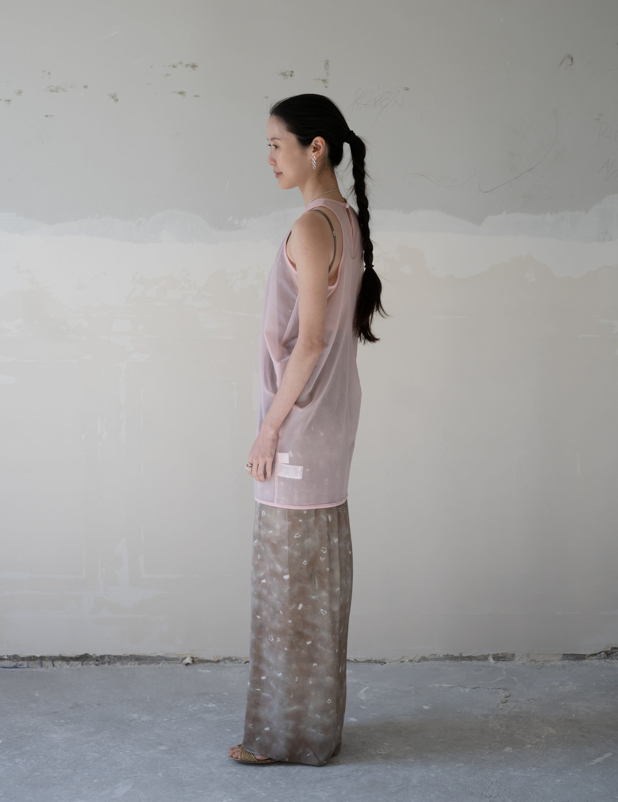 垂墜感透膚無袖上衣・粉