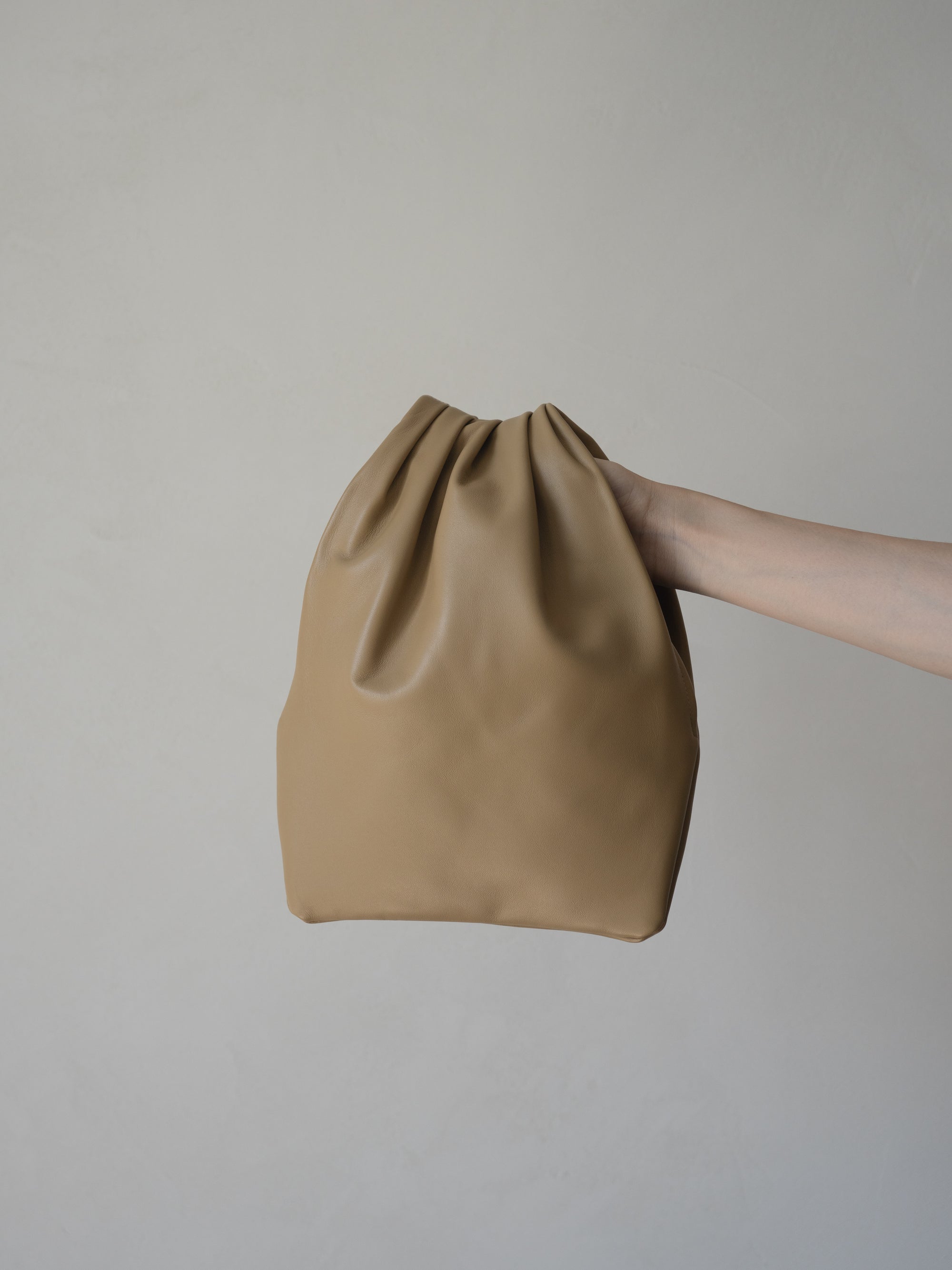 Small Vessel Bag・Beige