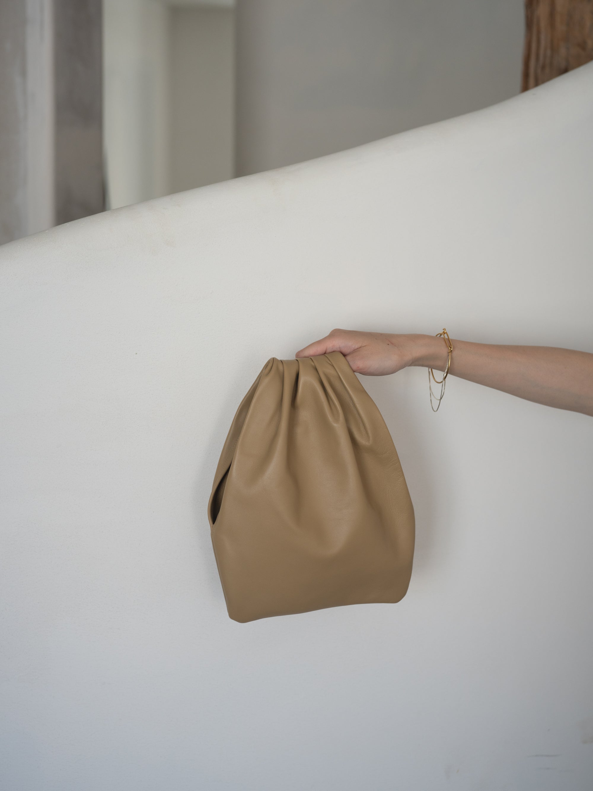 Small Vessel Bag・Beige